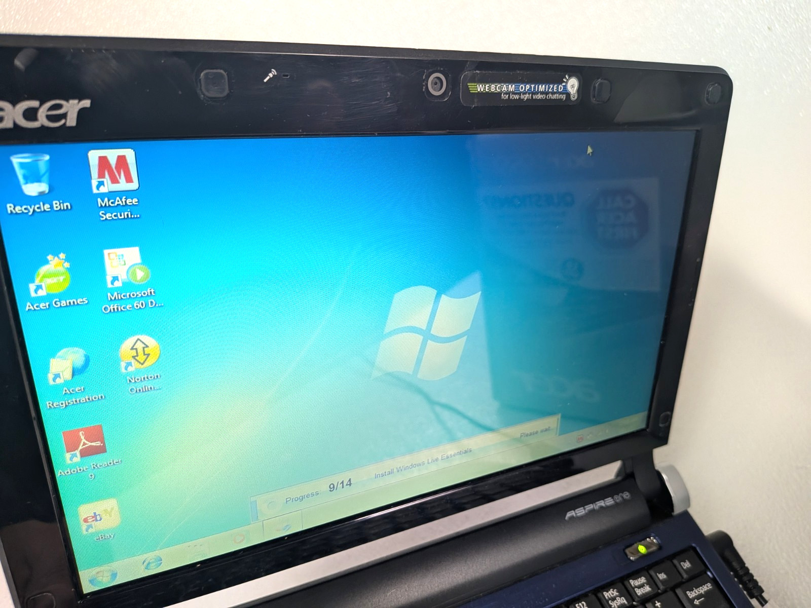 Acer Aspire One D250 Model No. KAV60 Blue Tested w/ Power Clean & Working In Box