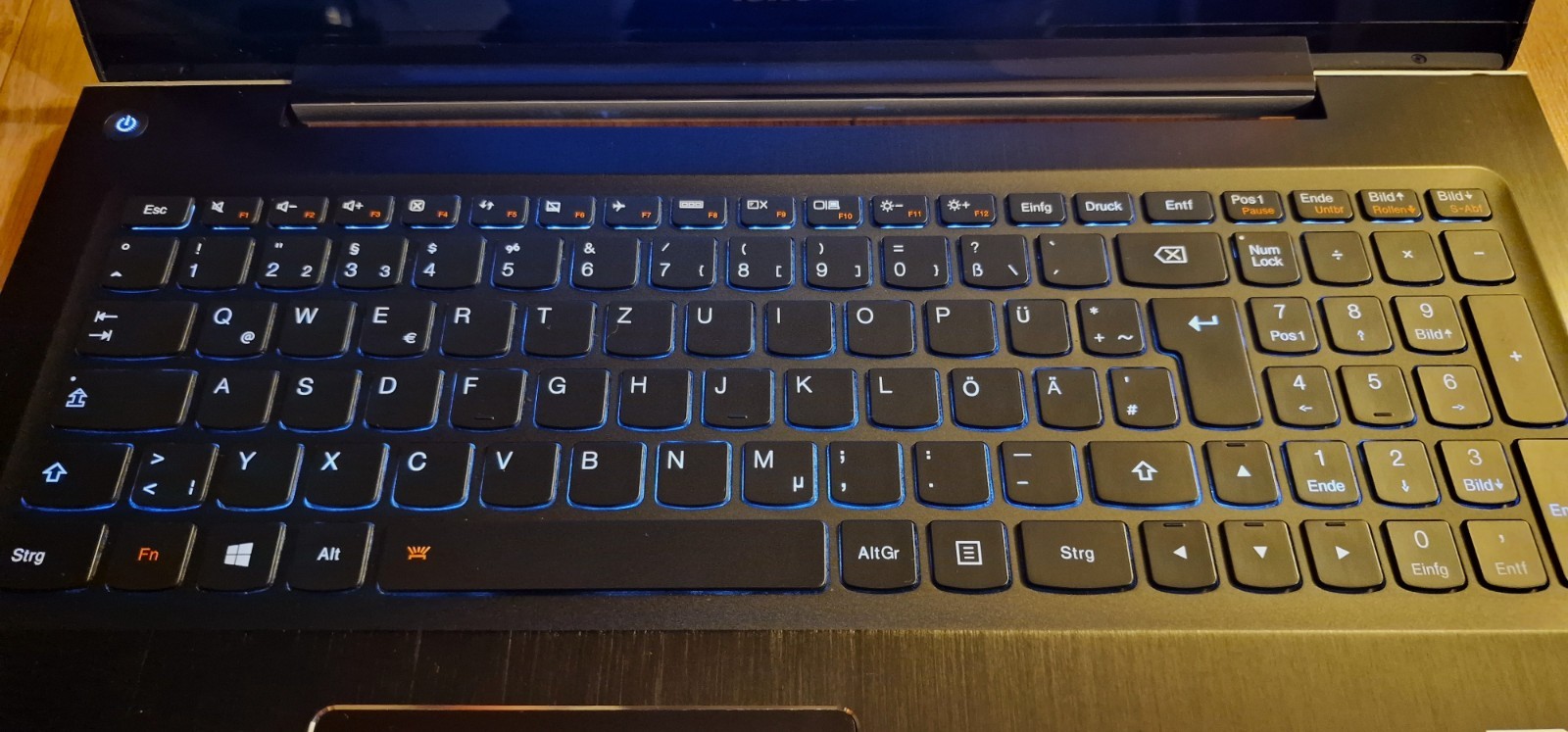 Lenovo IdeaPad U530 Touch – Ultrabook