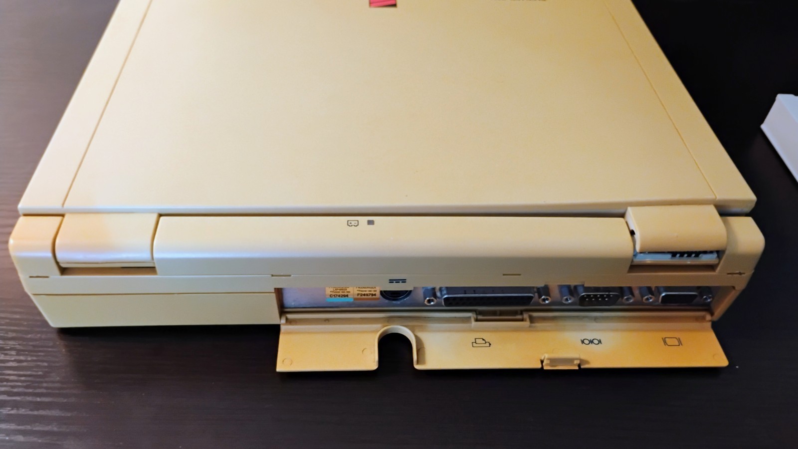Packard Bell Statesman Plus 810414 Laptop Cyrix Cx486SLC2 50 MHz MS-DOS 6.x