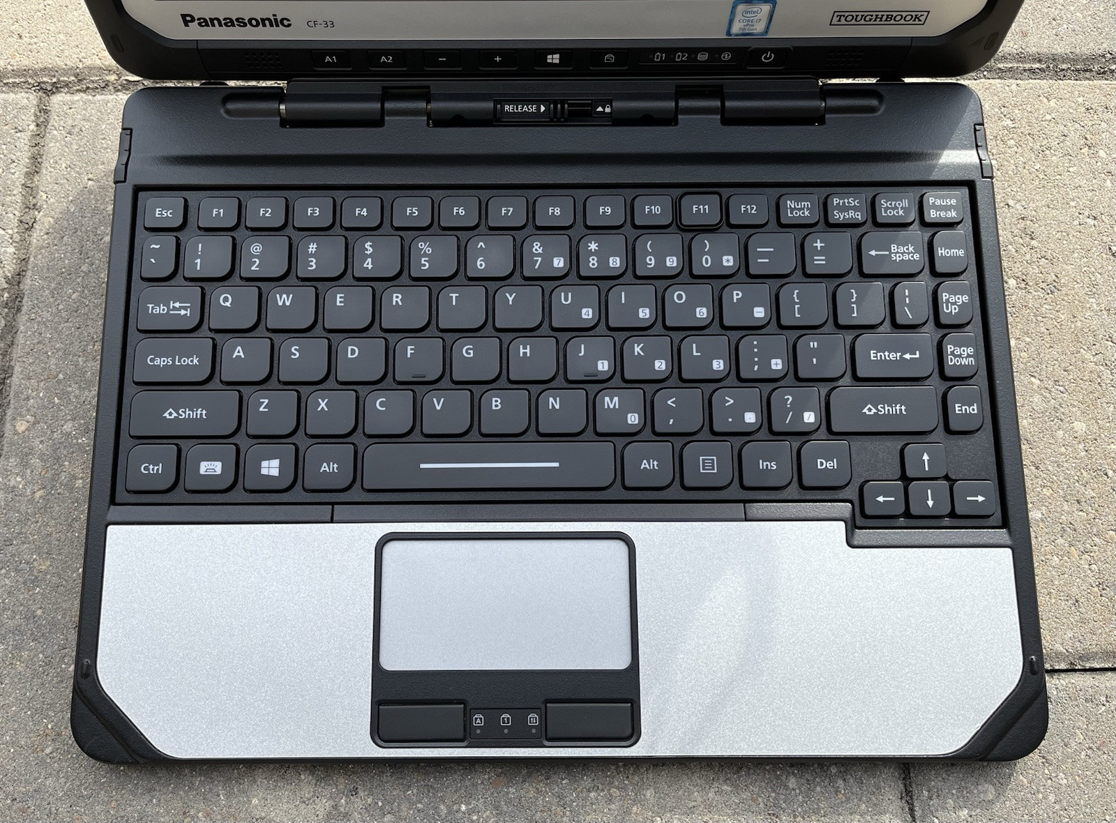 Panasonic Toughbook CF-33 Touch Slim 2.80GHz Core i7-7600U 16GB 512GB SSD Win 11