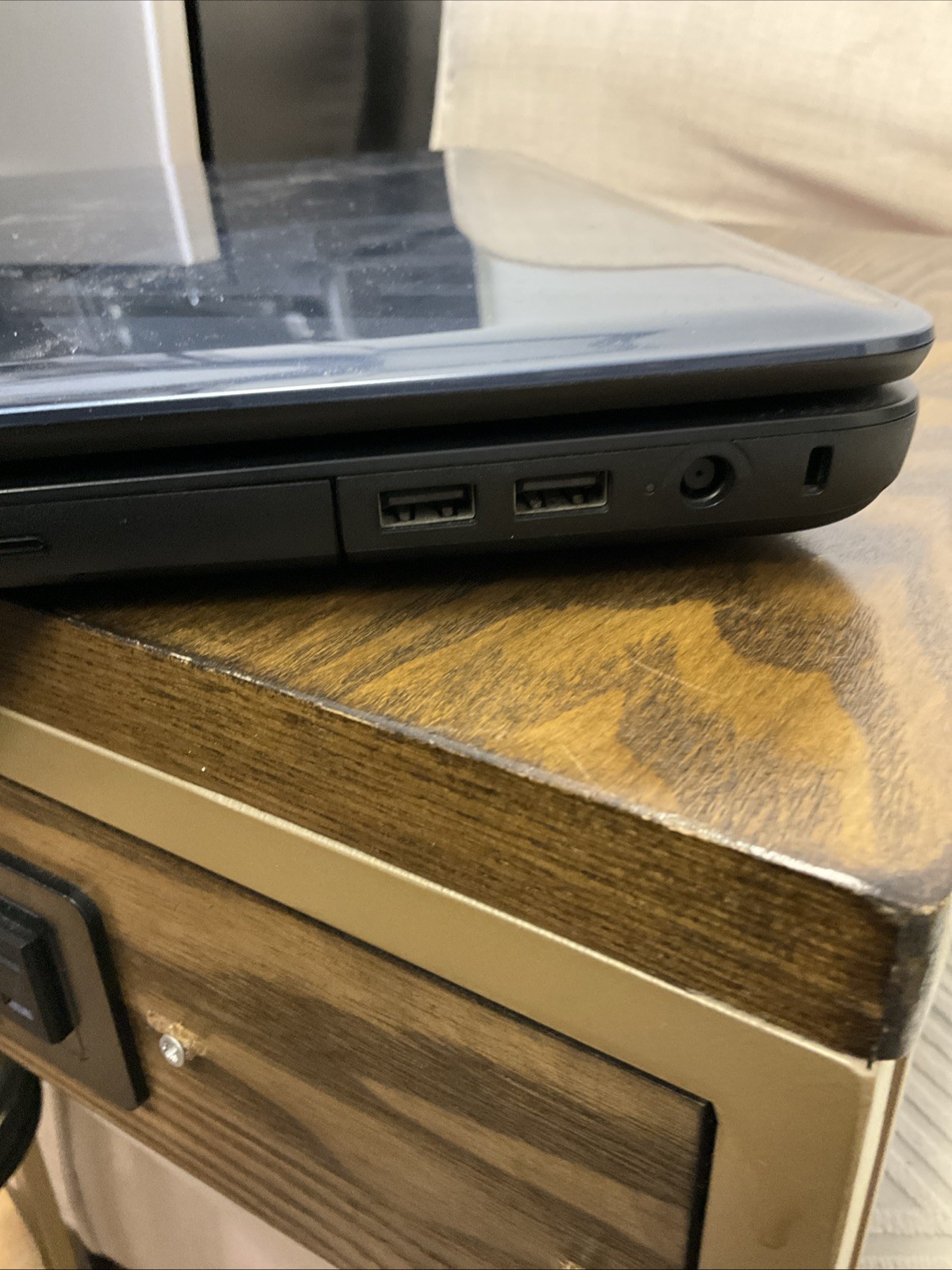 Hp Laptop AMD-300-APU_ 4GB Ram_ 300gb Hard Disk E169