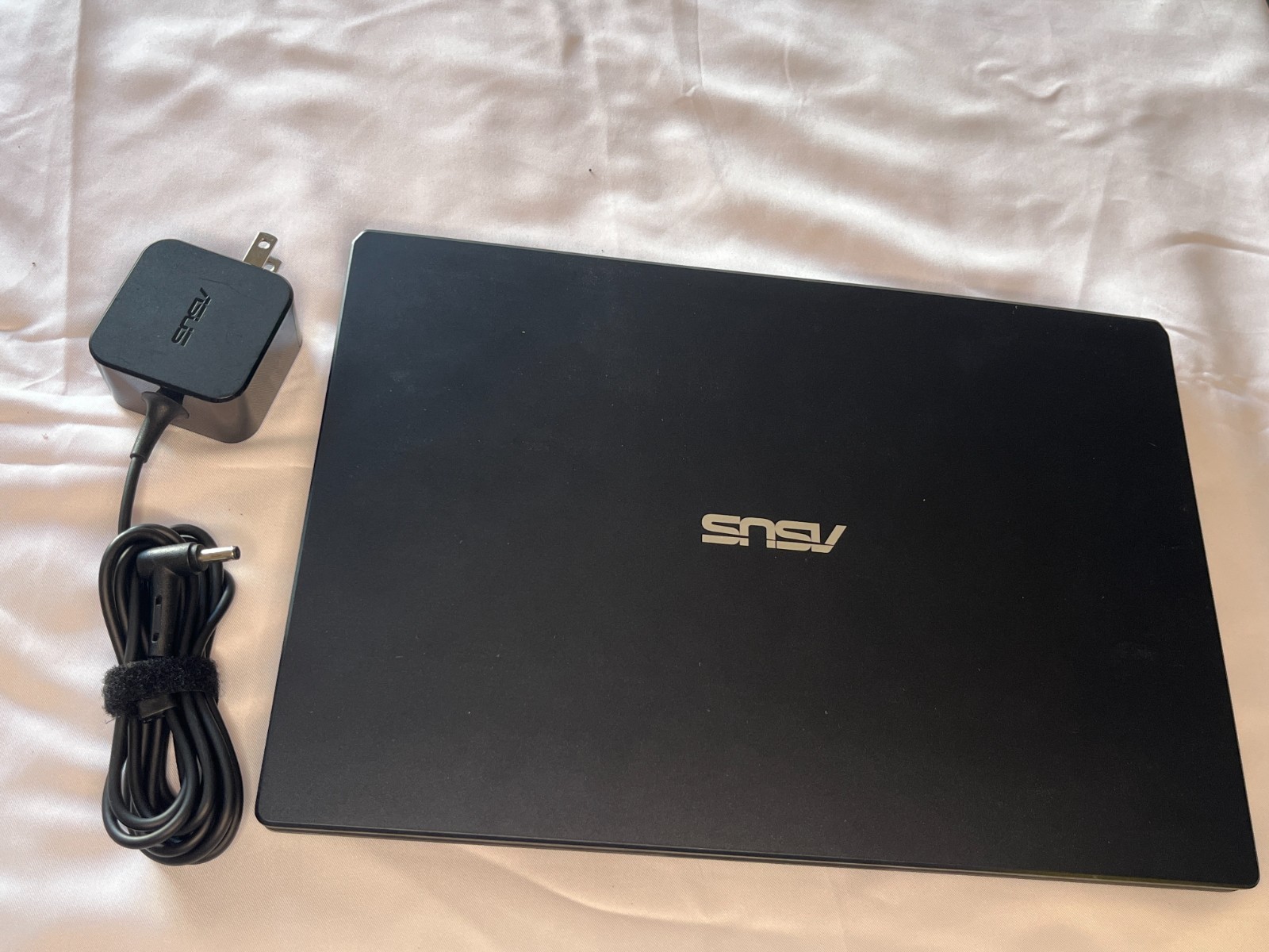 Asus E210MA 11.6″ Laptop Celeron N4020 4GB 64GB eMMC Windows 11 Home – Tested
