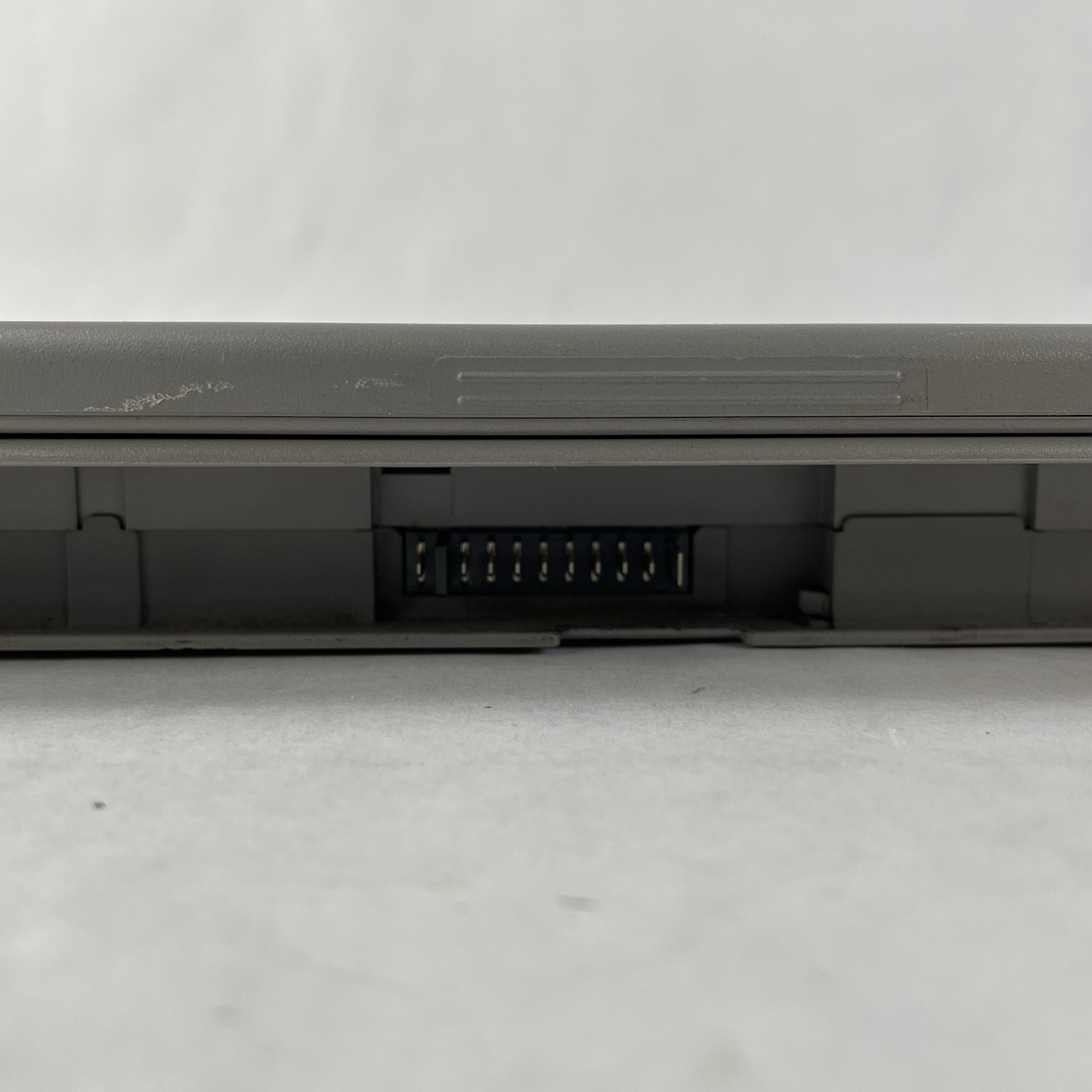 Toshiba Libretto 50 ct 6″ Intel Pentium 16 MB RAM No HDD/OS/AC/Battery – READ