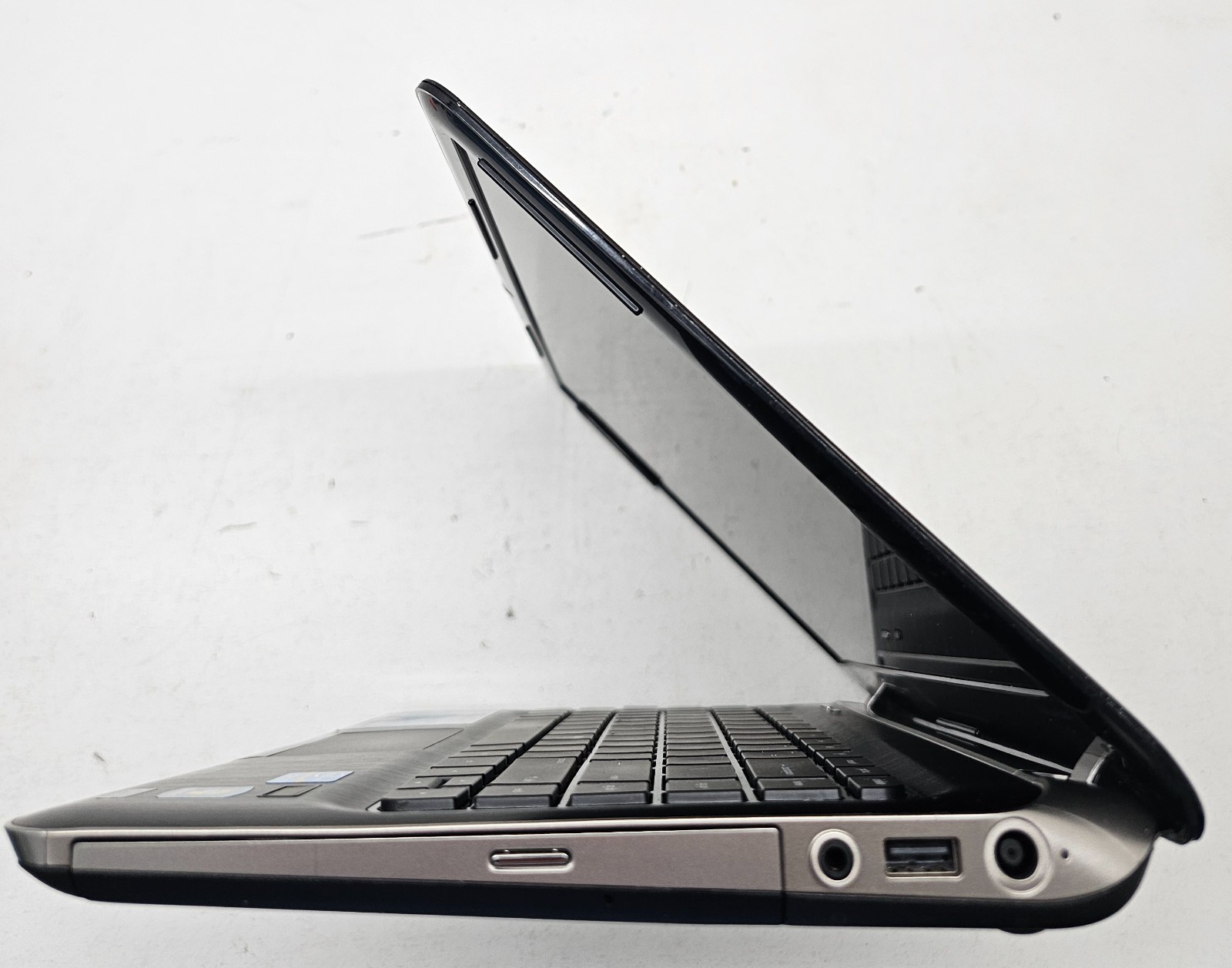 HP Pavilion dm4-3055dx Laptop intel Core i5-2430M 8GB Ram NO HD/OS (FL)