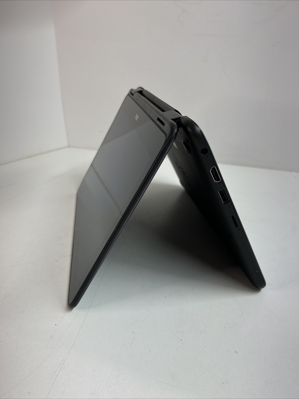 Dell Inspiron 3185 Touch Convertible PC AMD A6-9220e 32GB eMMc 8GB RAM W10P