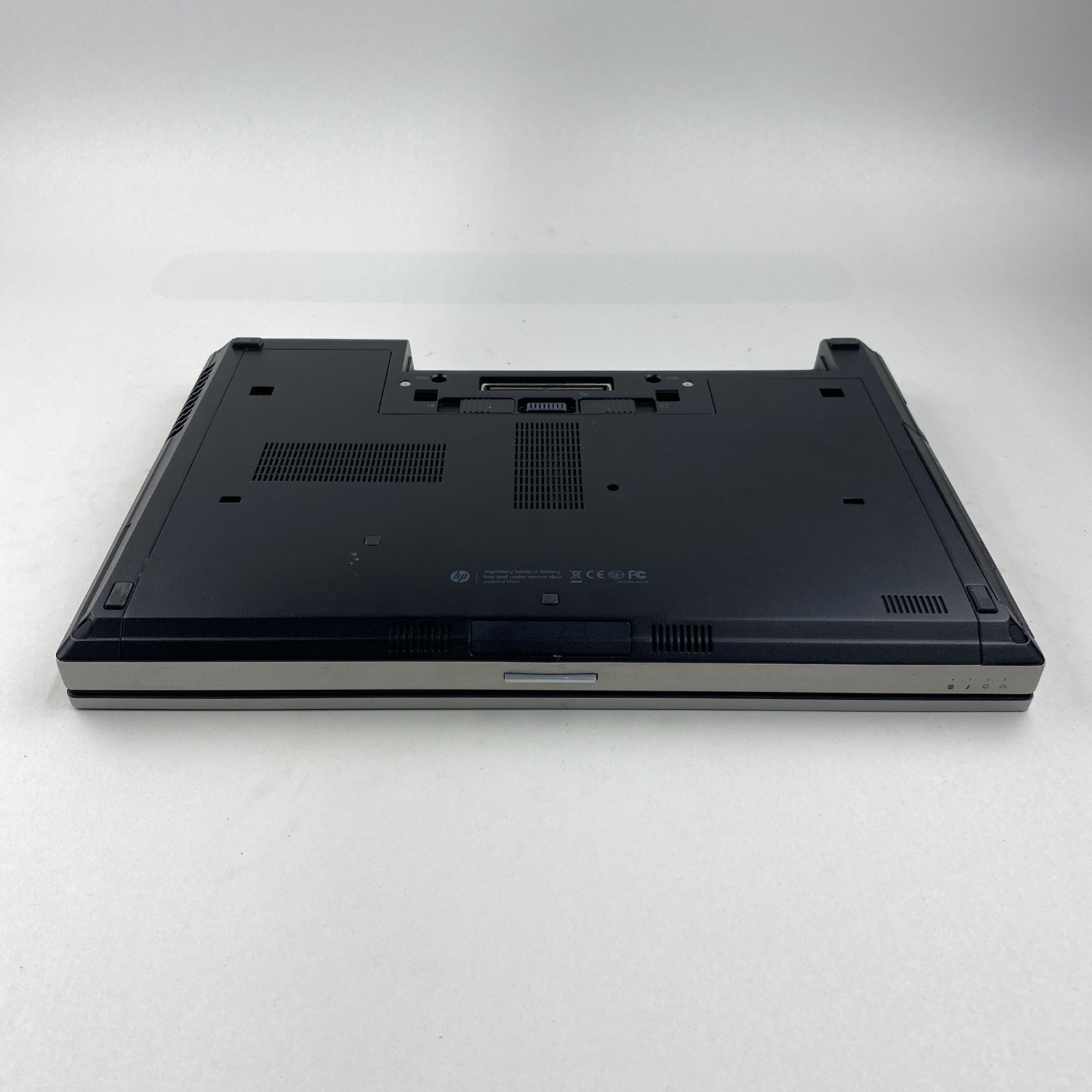 HP EliteBook 8460p Core i5-2450M 2.50GHz 4GB RAM 14.0″ No Battery No HDD No OS
