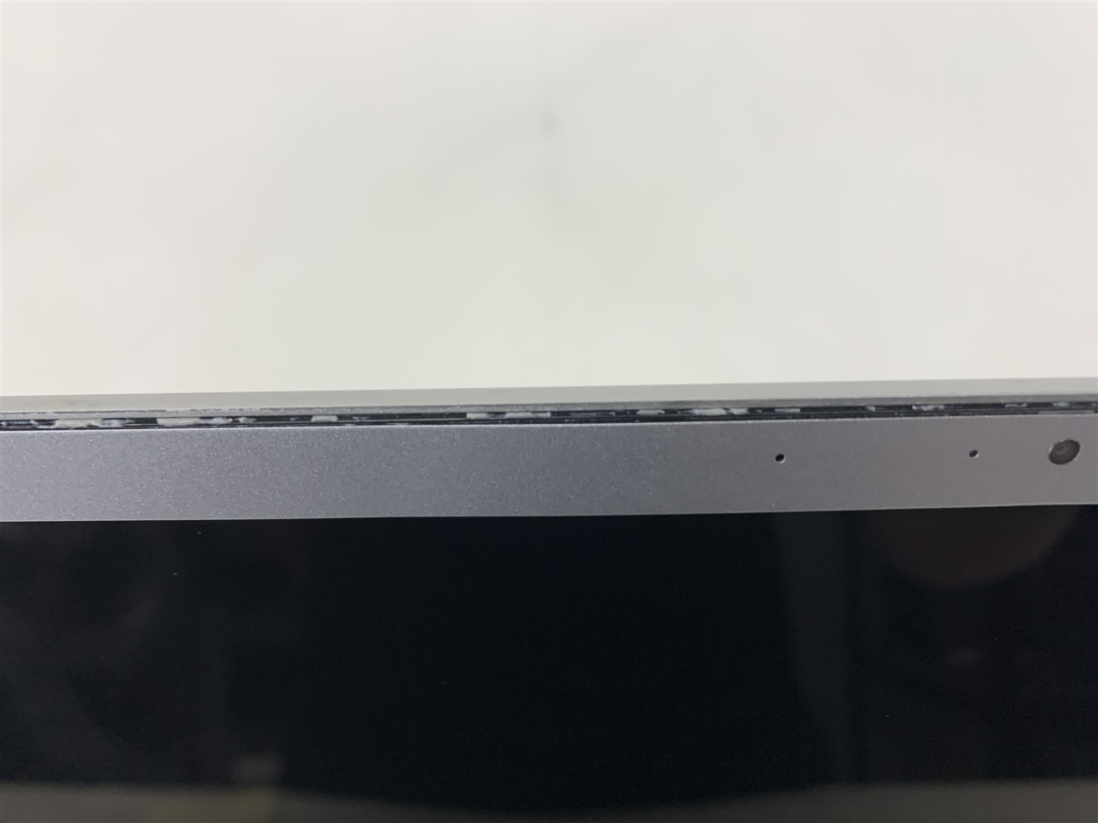 Samsung Notebook 9 15″ i7-6500U 8GB RAM 256GB SSD Win 11