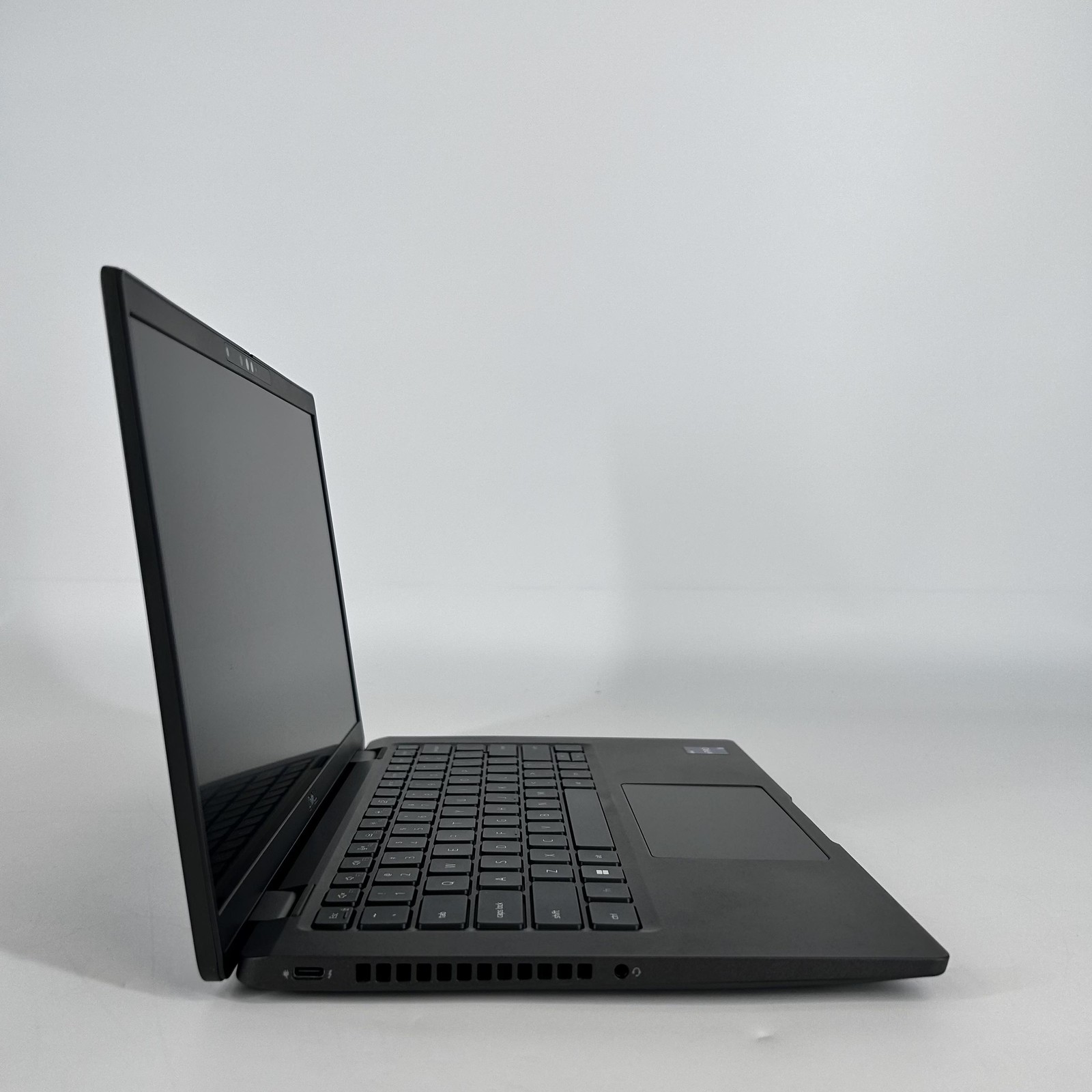Dell Latitude 7430 14 Gray FHD TOUCH 2.2 GHz i7-1270P 32GB 256GB SSD Good
