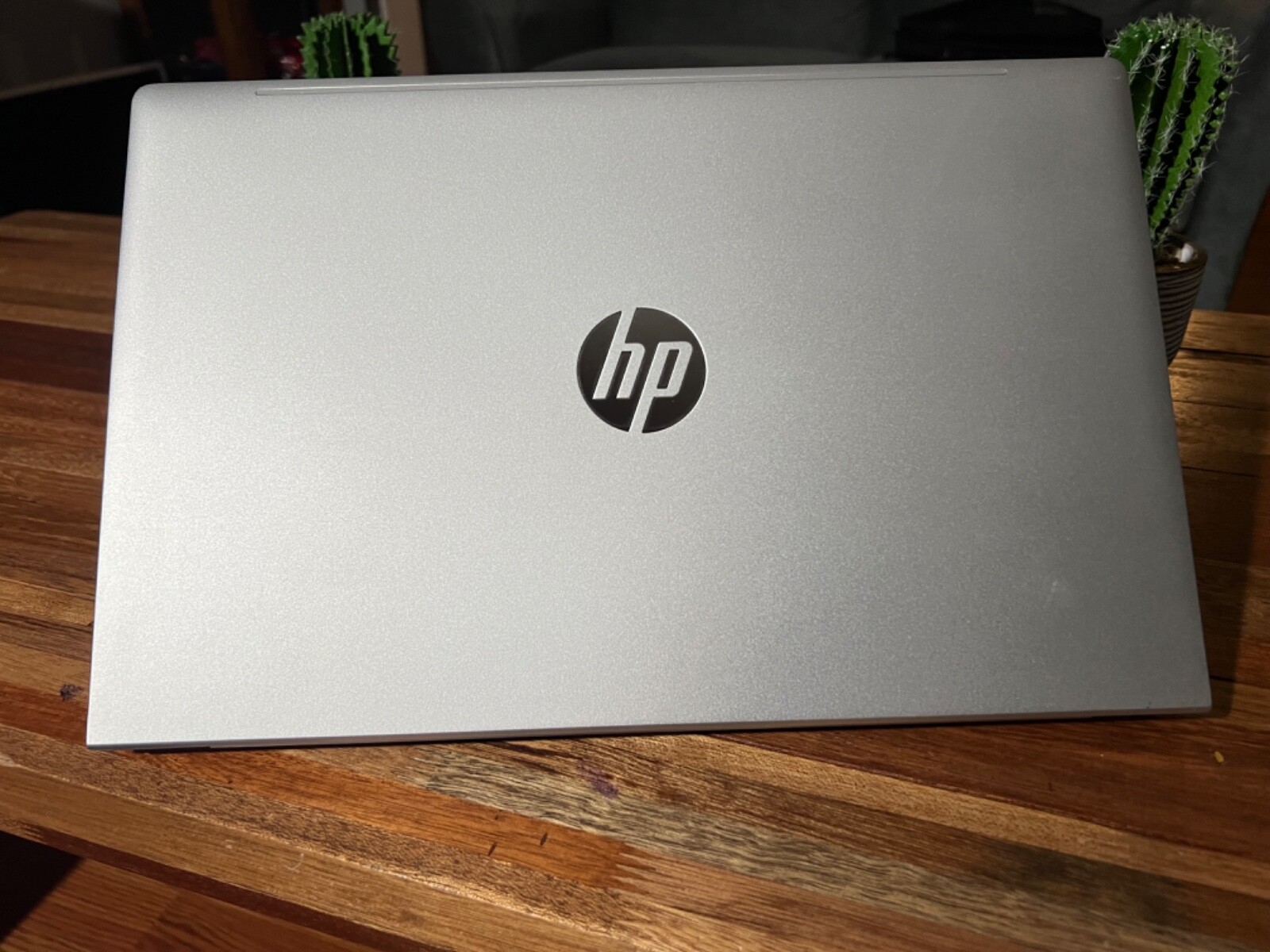HP ProBook 455 G9 Business Laptop, 15.6″ FHD (1920 x 1080) AMD Ryzen 5 5625U 8GB