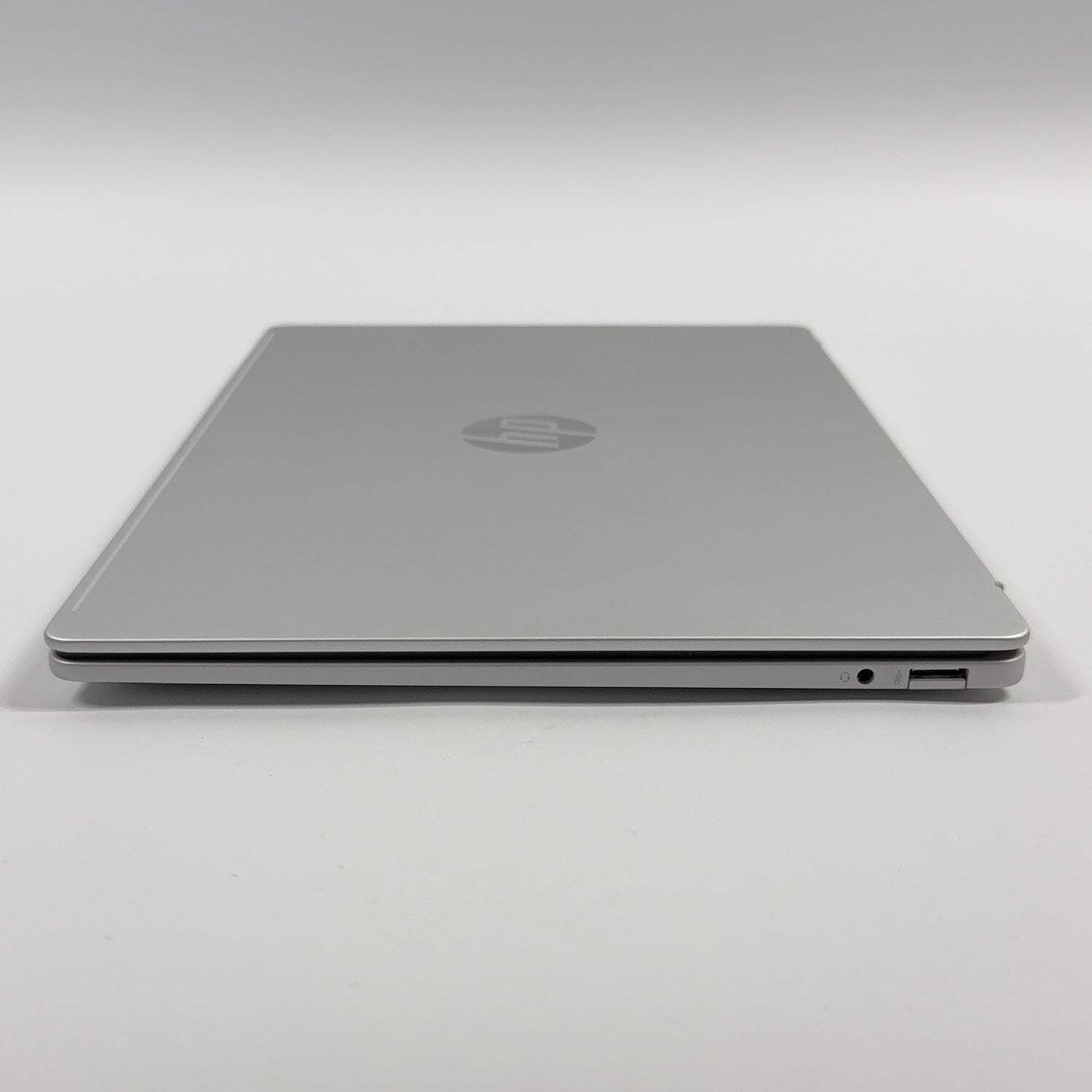 HP Omnibook 14-HE0017NR 14″ Snapdragon X 3.0GHz 16GB RAM 256GB SSD