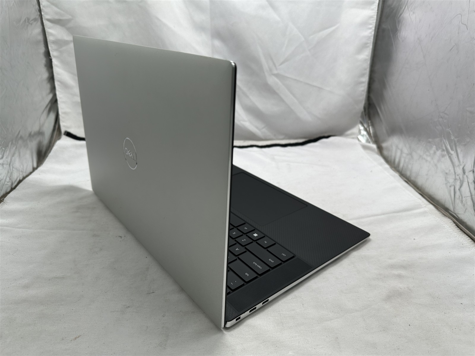 Dell XPS 15 9520 Laptop Intel i9-12th Gen 16GB RAM 512GB NVMe Win 11 RTX 3050