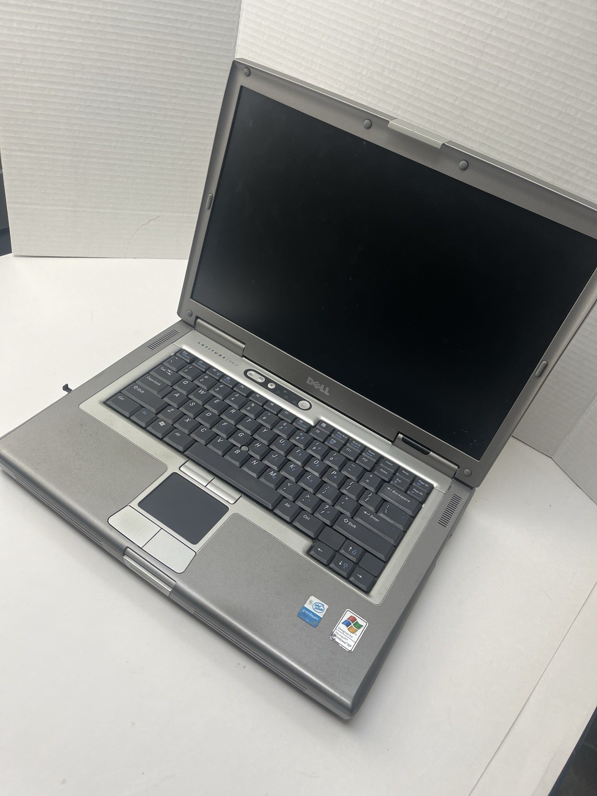 💻Dell Latitude D810 FOR PARTS AS IS Computer Parts Only No Charger 1 Day Ship👍