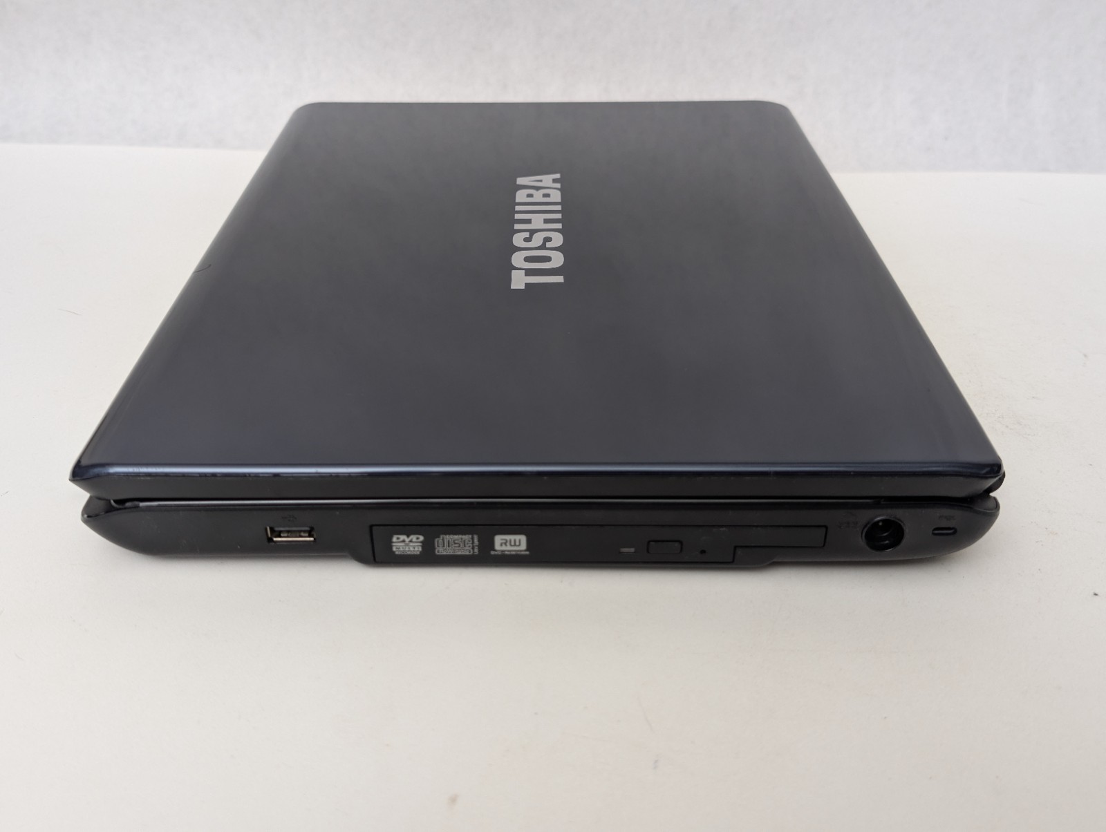 Toshiba Satellite L305D-S5874 4GB RAM 160GB HDD AMD Athlon X2 64 WIN10