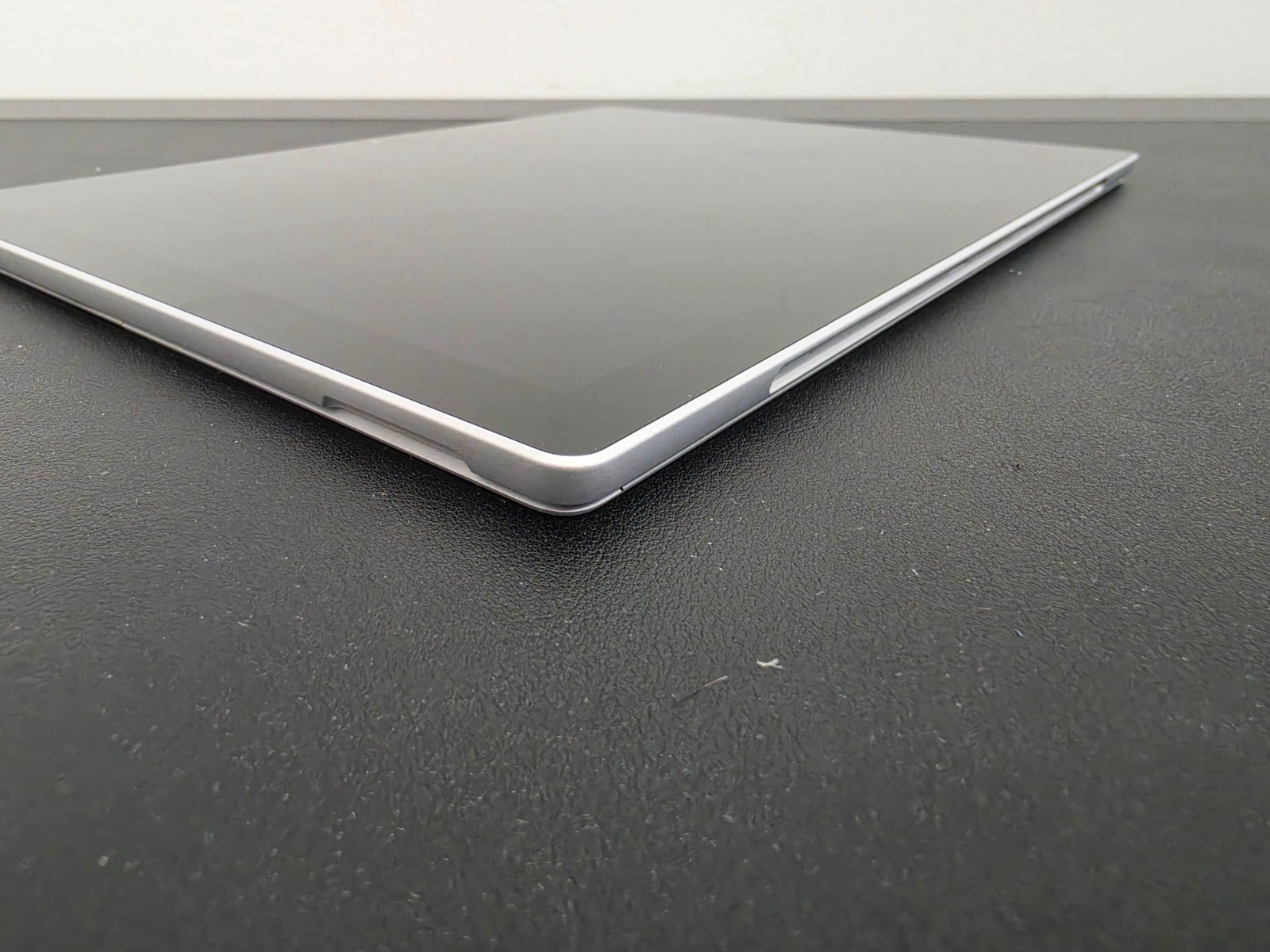 Microsoft Pro 7+ i3-1115G4 8GB Ram 128GB SSD Win 11 Pro