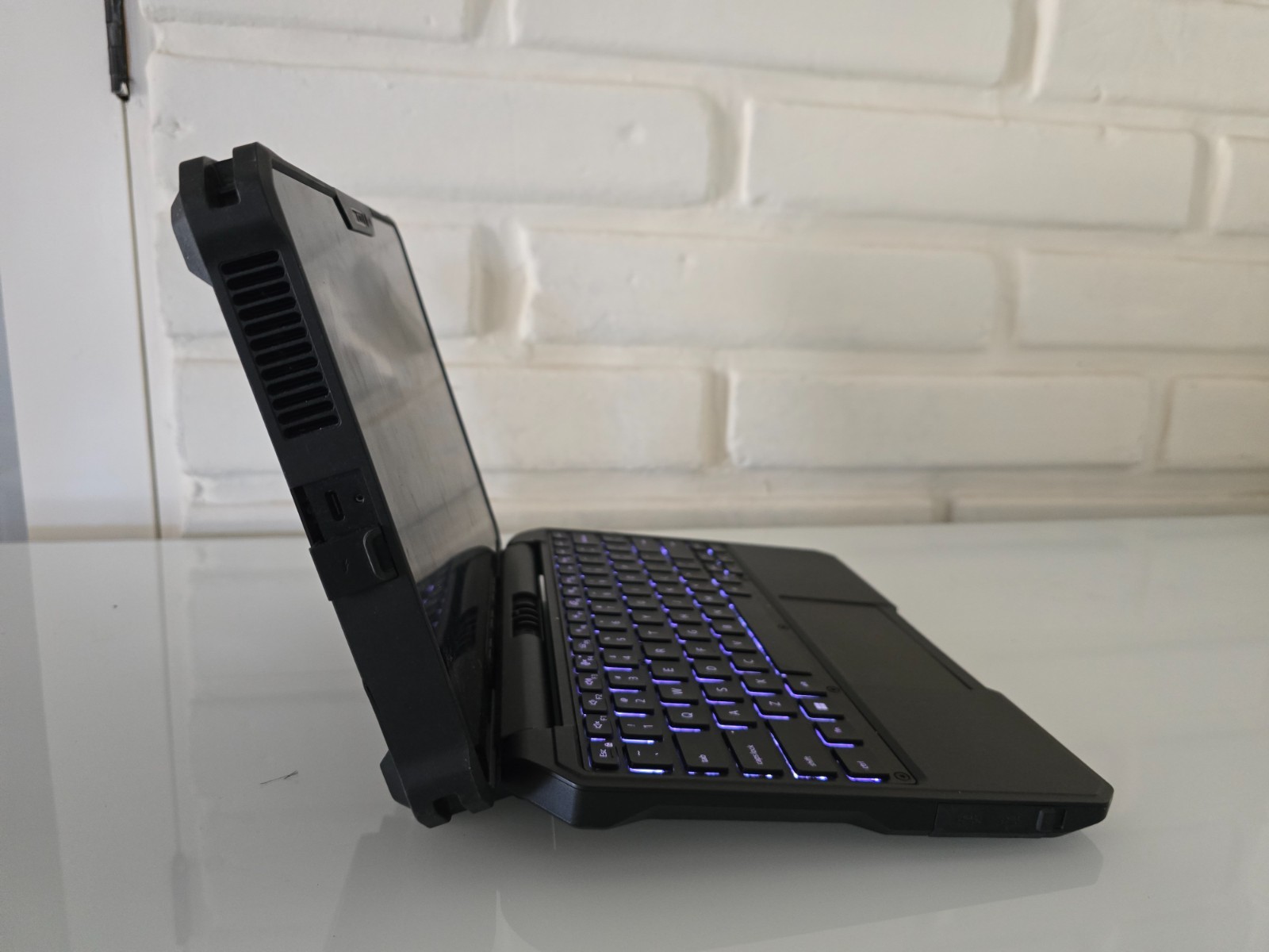 Dell Latitude 7230 Rugged Extreme 5G Cellular i7-1260U 32GB RAM, 1000GB, Scanner