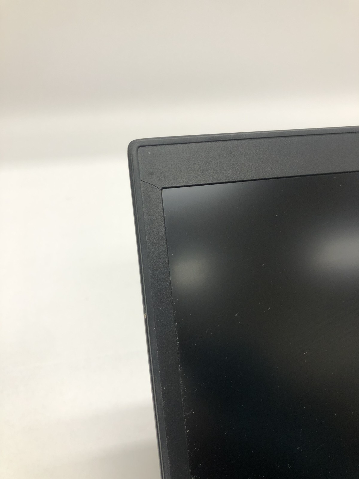 Dell Latitude 7480 14″ i5-7300U 2.60GHz 8GB Ram 256GB SSD W11 w/Adapter “READ”