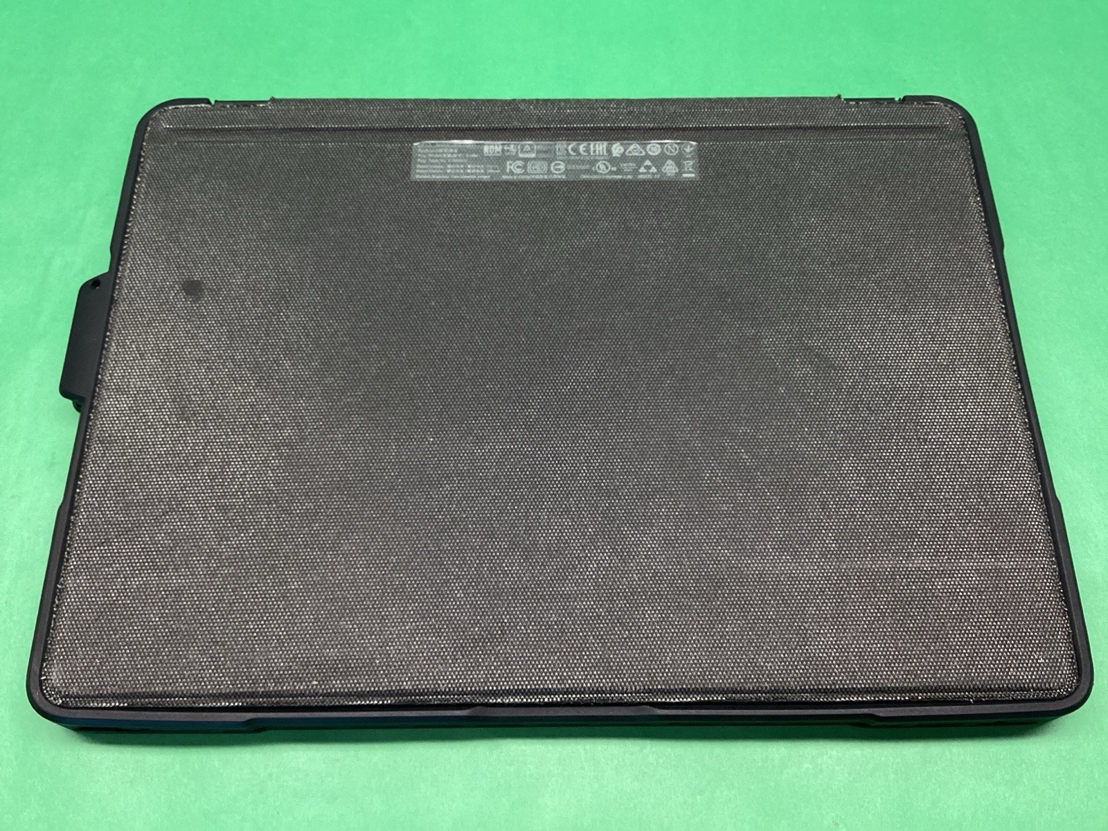 Dell Latitude 5285 2 in 1 Laptop i5-7300U 256GB 8GB & Targus Case – UNTESTED