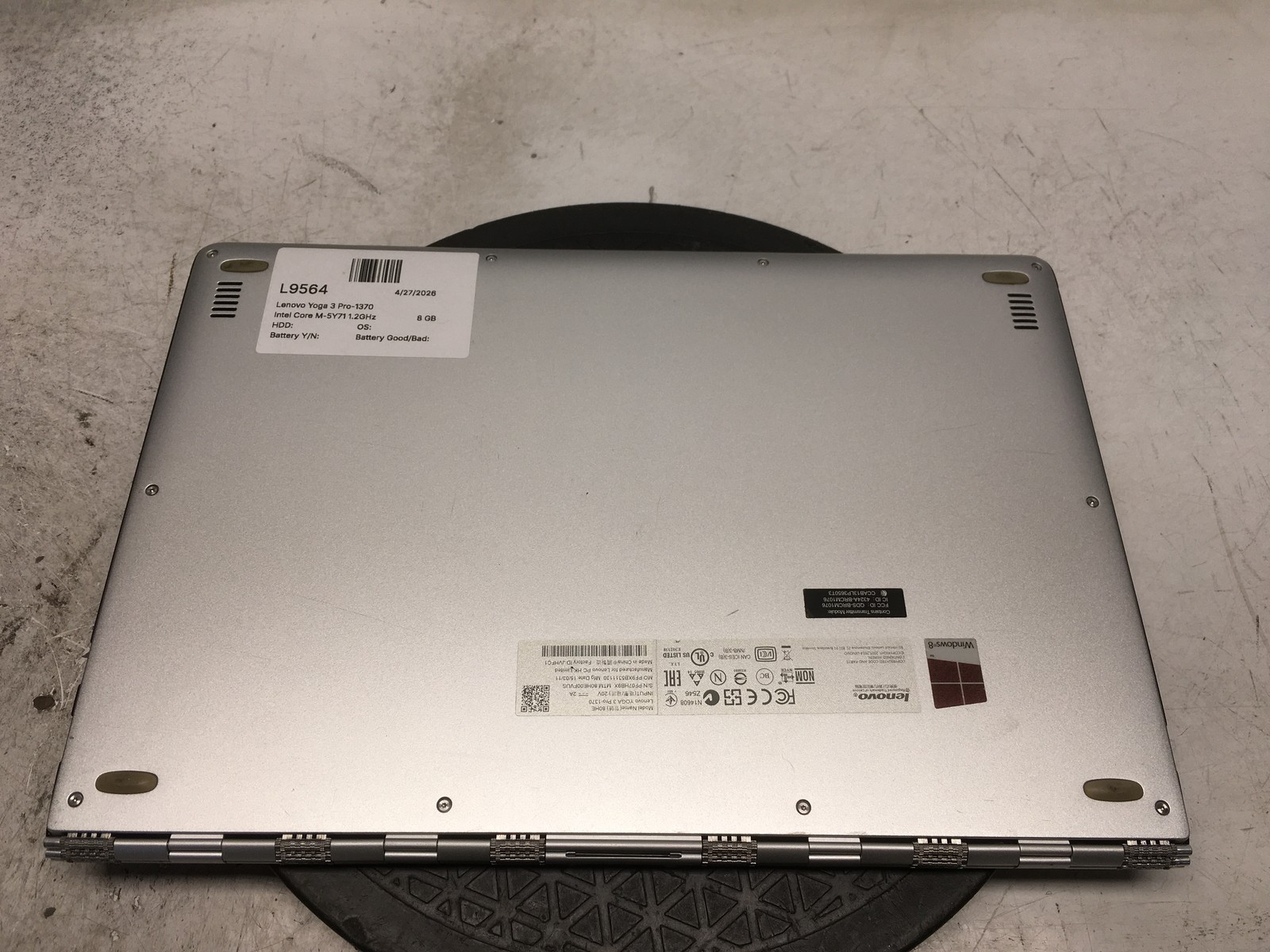 Lenovo Yoga 3 Pro-1370 80HE00FVUS Intel Core M-5Y71 1.2GHz 8 GB NO HDD No Batt