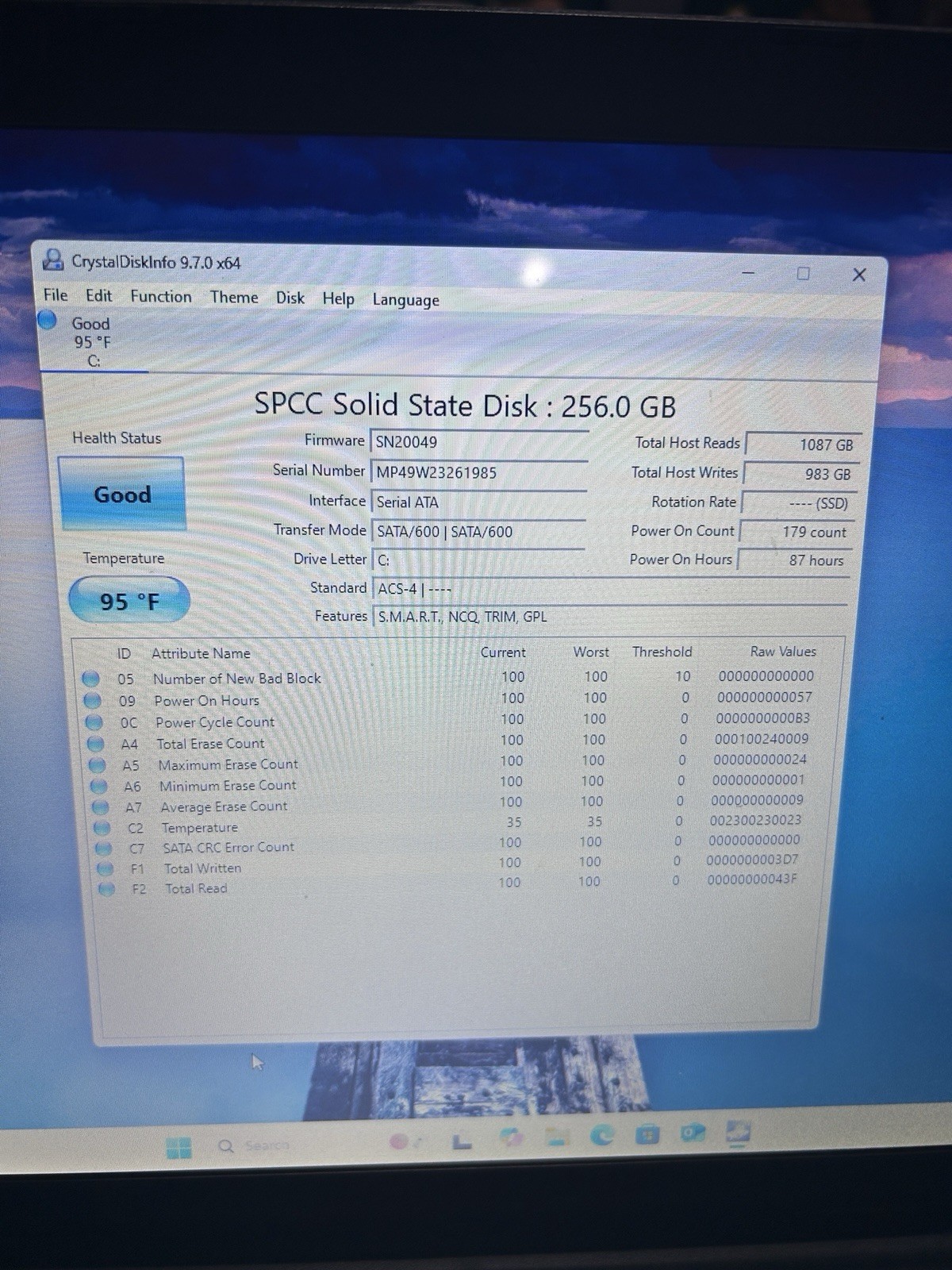 Dell Inspiron 17R 5737 i3-4010U 6GB 256GB SSD Win11 Office 2016
