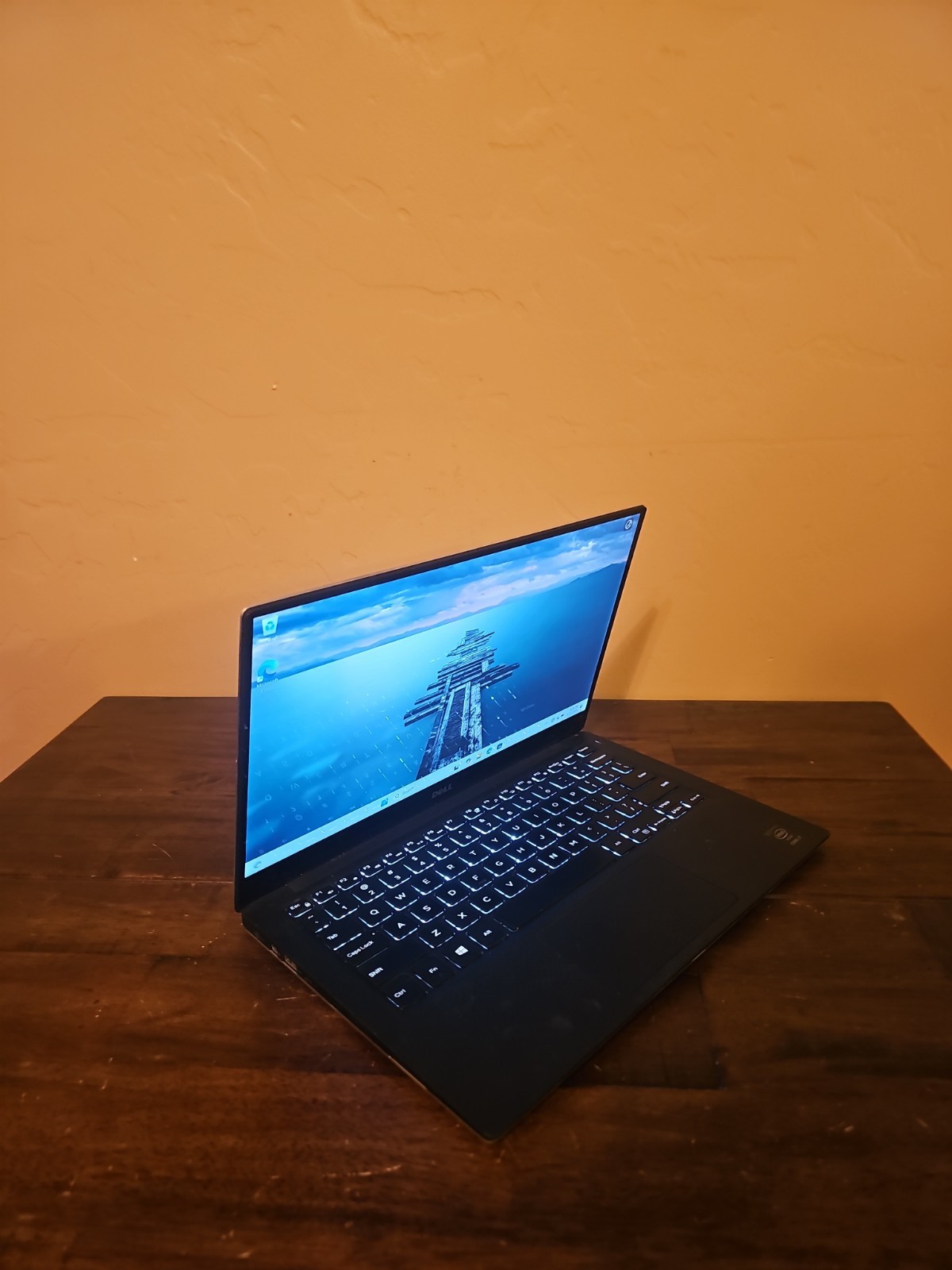 Dell XPS 13 9343 13.3″ i7-5500U@2.40GHz 8GB RAM 256GB SSD W11P