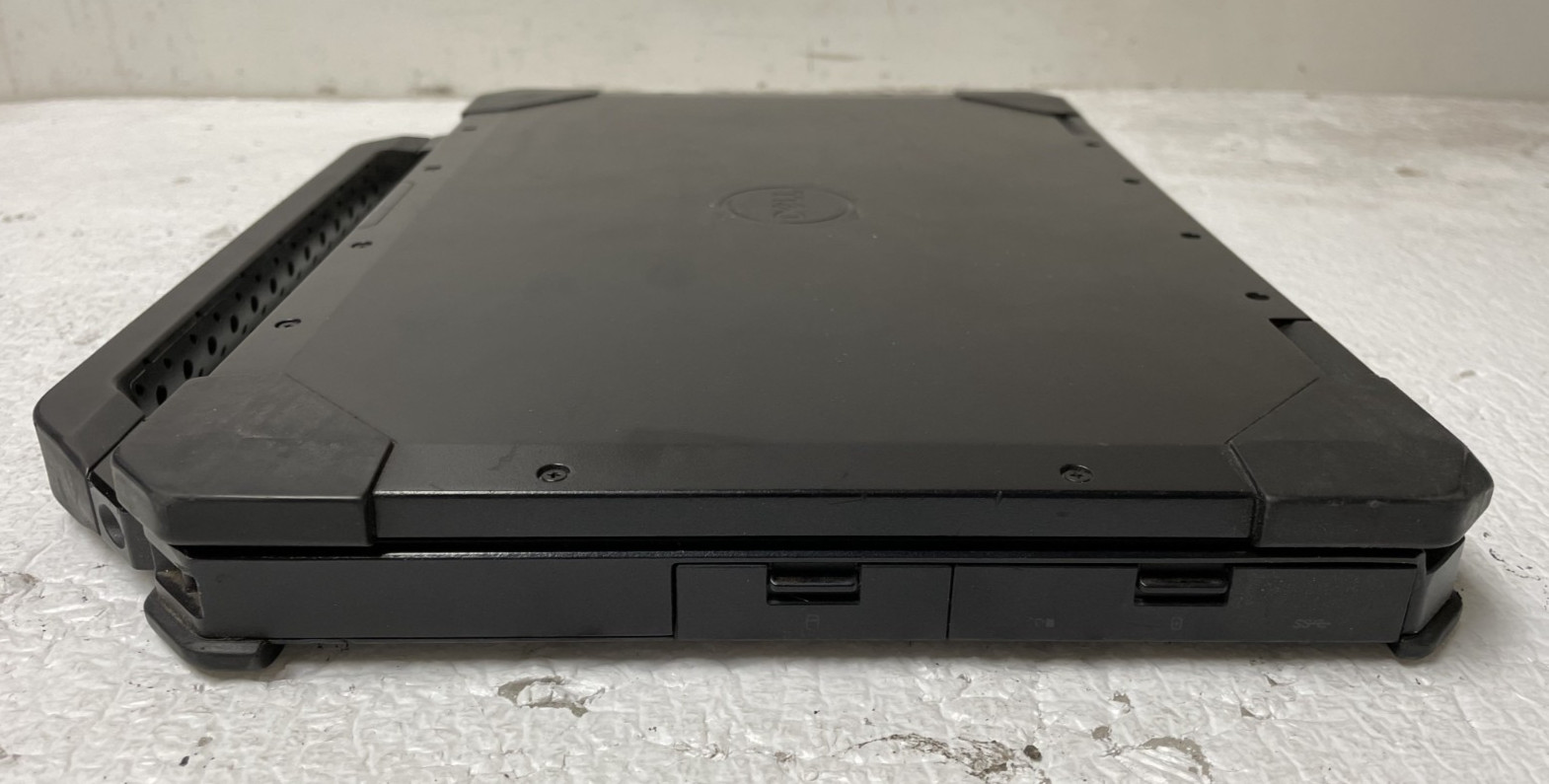 Dell Latitude 5420 Rugged 14″ i3-7130U @2.70GHz 16GB RAM NO SSD w/ Caddy Parts