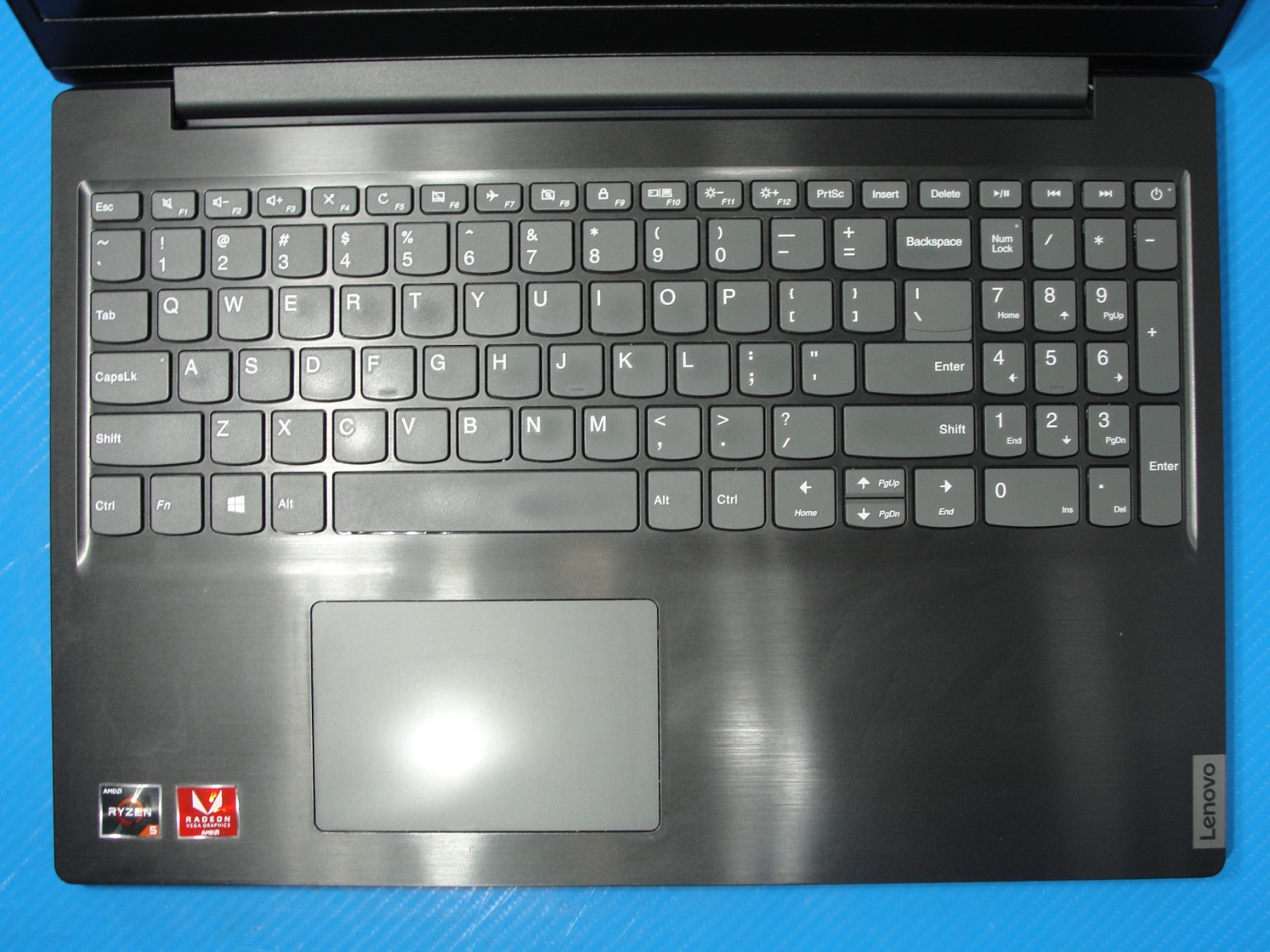Lenovo IdeaPad S145-15API 15.6″ FHD AMD Ryzen 5 3500U 2.1GHz 8GB 256GB Win11Home