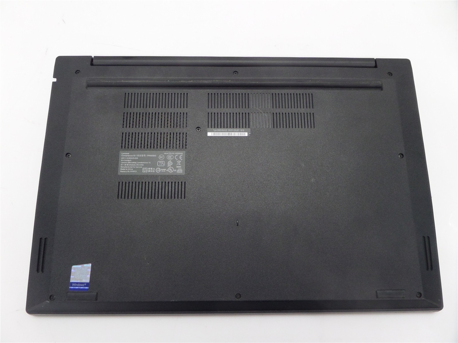 Lenovo ThinkPad E590 15.6″ w/ i7-8565U 1.8GHz CPU 4GB RAM – No HDD/Battery