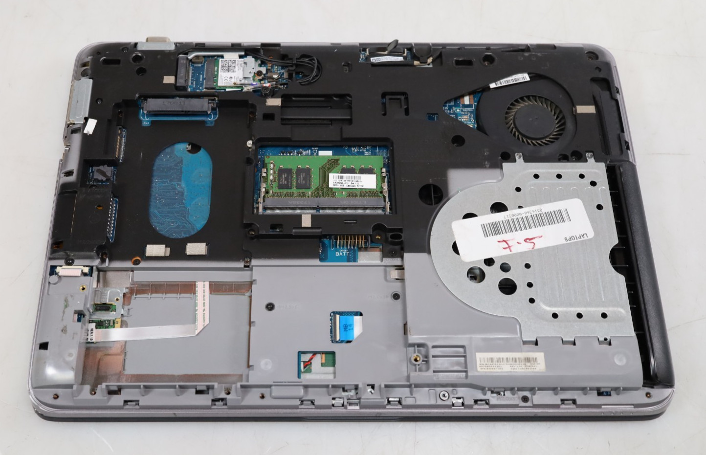 HP ProBook 640 G3 14″ Intel i5-7300U 8GB DDR4 No HDD BATT Parts Repair