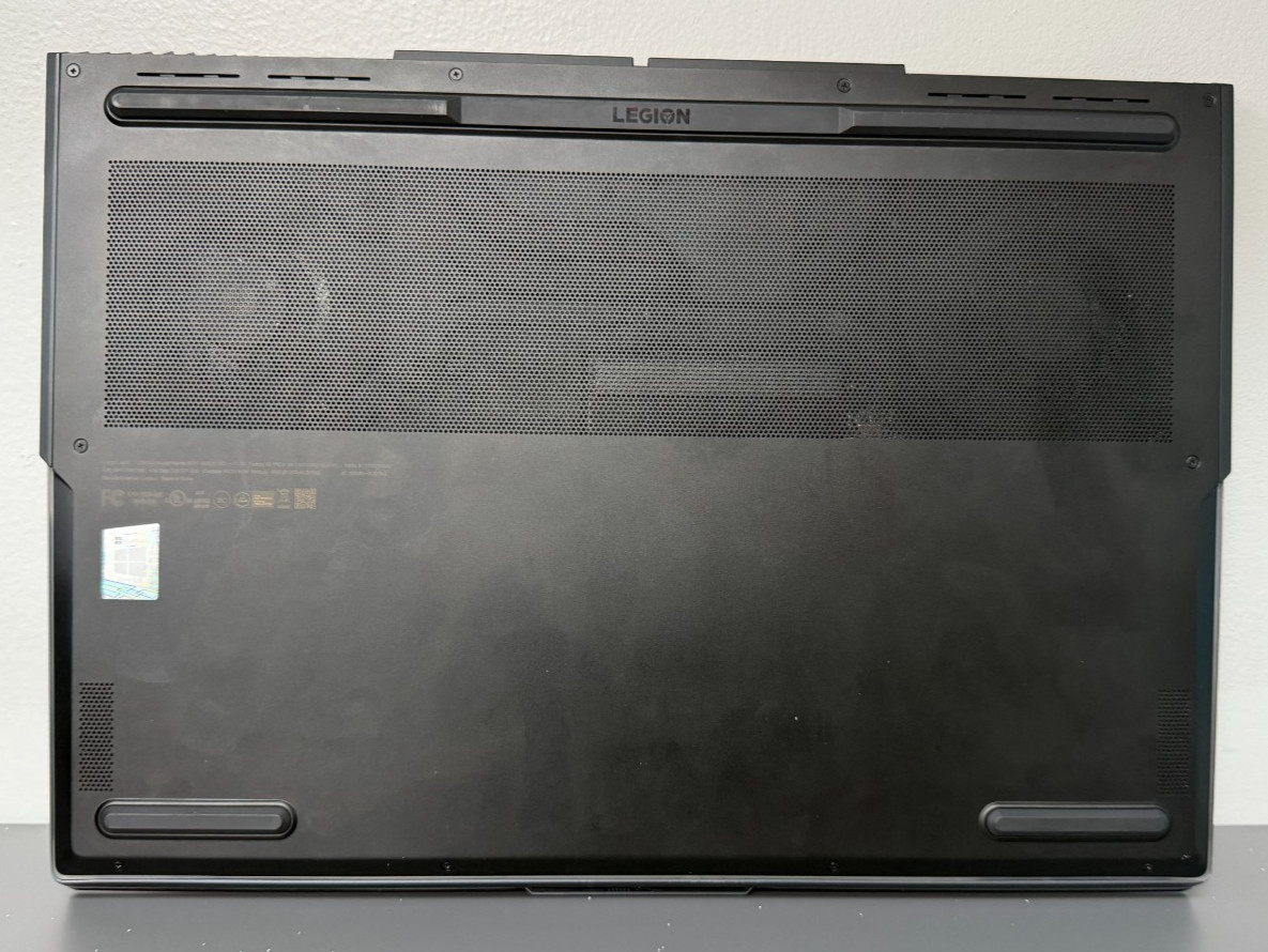 LENOVO LEGION 7 15IMH05 WITH CHARGER (P32011539)