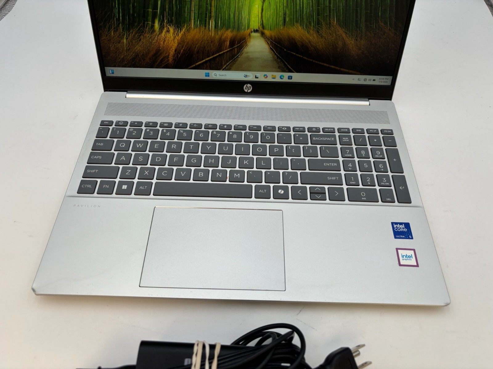 HP Pavilion 16-af0010nr 16″ 512 GB SSD 8 GB RAM Ultra 5 125U Windows 11 Home