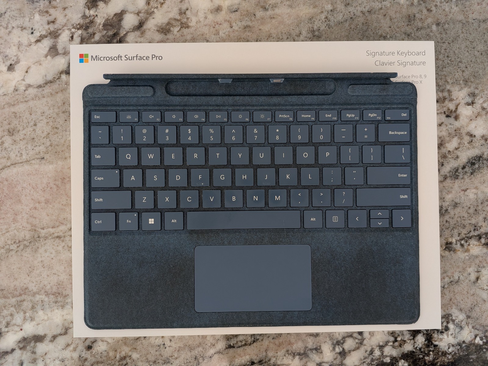 Microsoft Surface Pro 9 1TB SSD + 16GB RAM w/Surface Pro Keyboard/Slim Pen 2 CIB