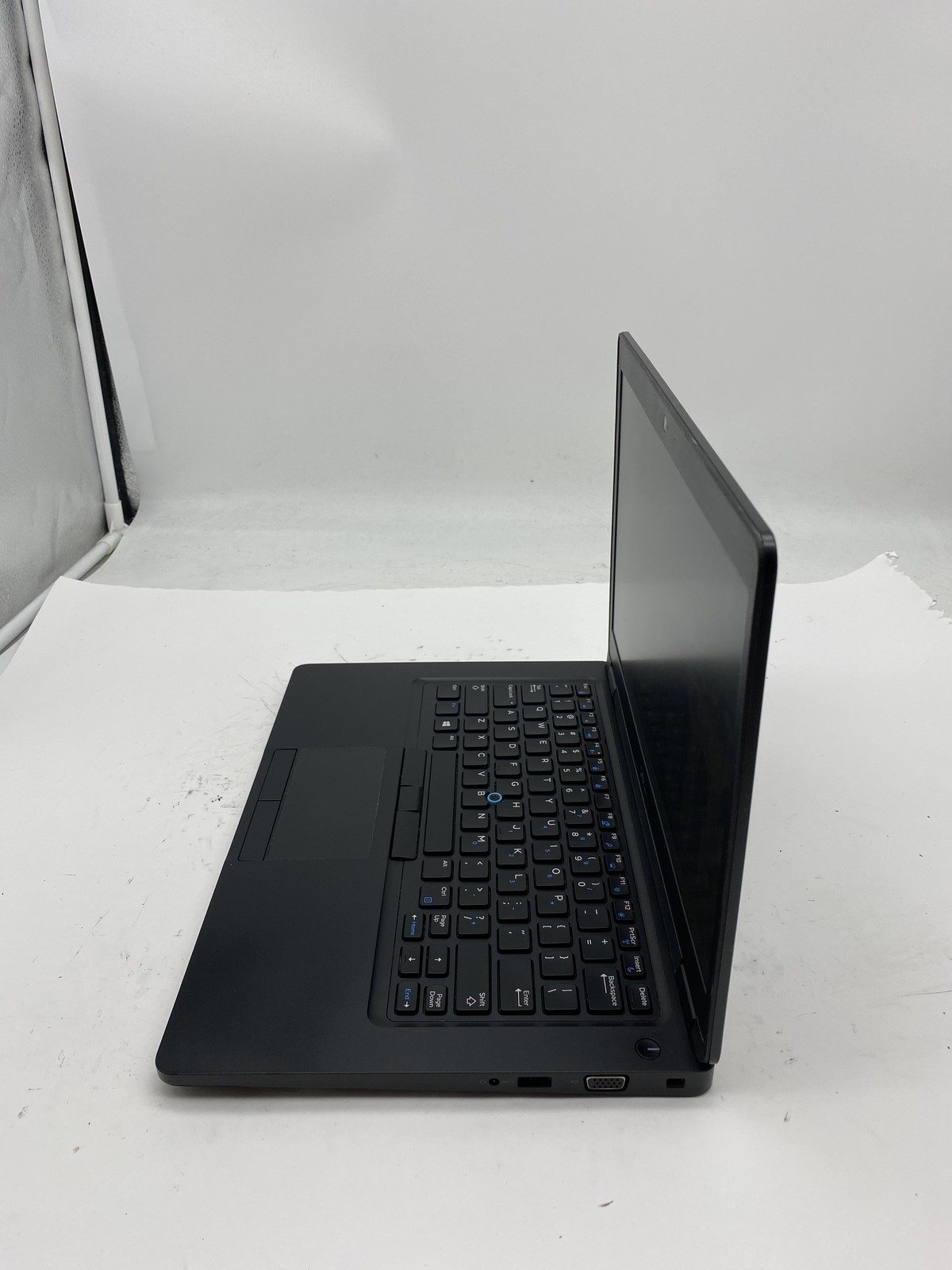 Dell Latitude 5490 Laptop Intel Core i5 8350U 8GB RAM 256GB SSD Windows 11 Pro