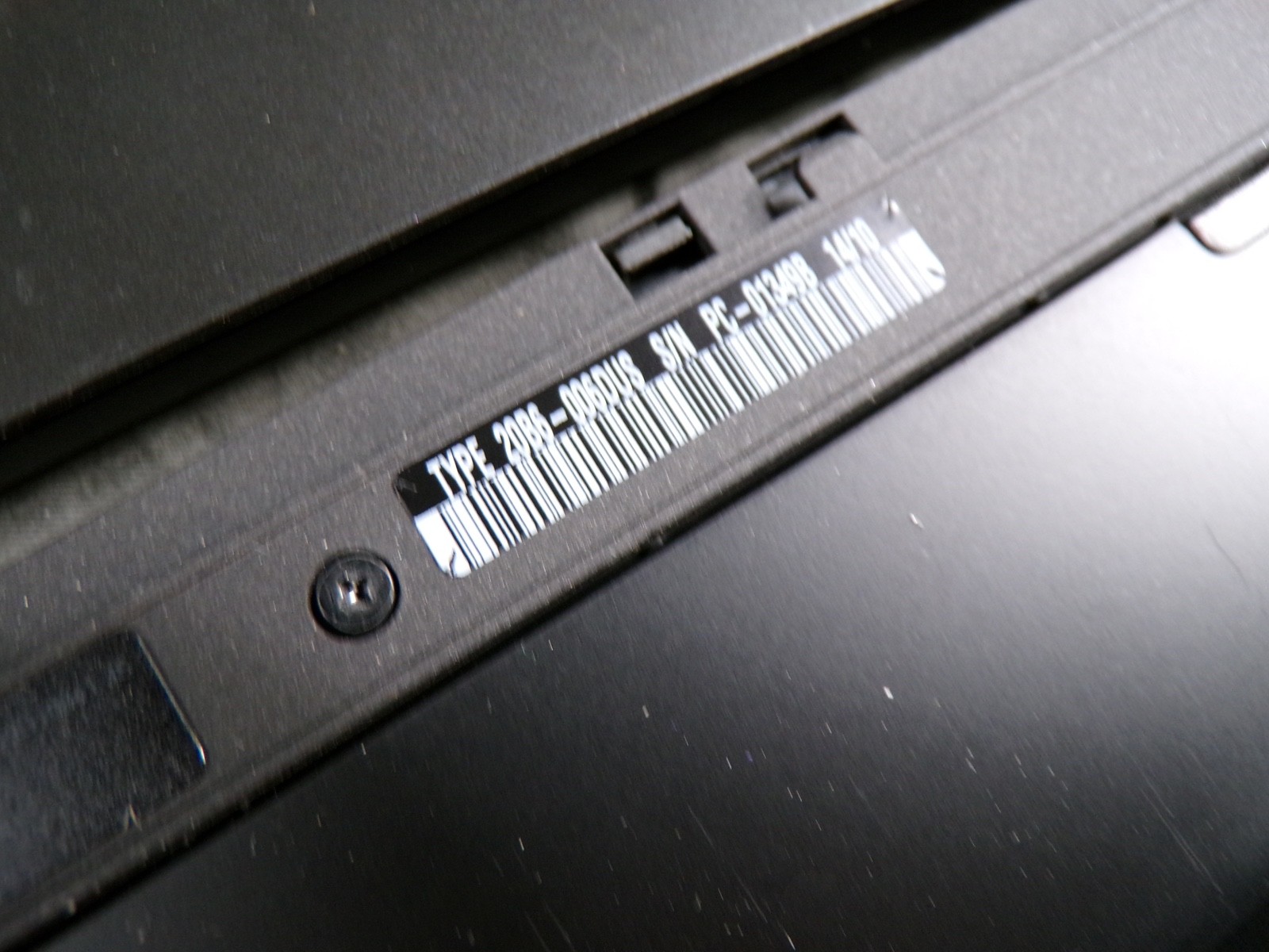THINKPAD LENOVO T440 INTEL CORE i7-4600U 2. 10GHZ 8GB RAM **NO HD/ NO CADDIE