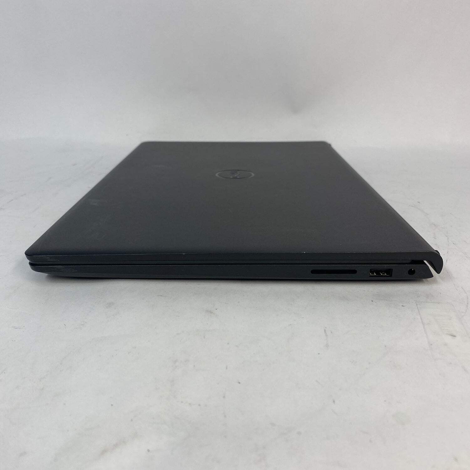 Dell 15 15.6″ Ryzen 7 7730U 2.0GHz 16GB RAM 1TB SSD
