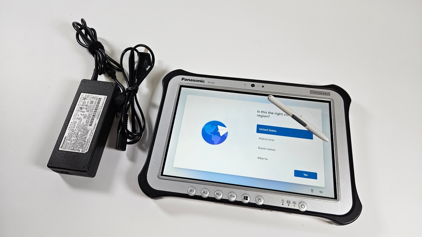 Panasonic Toughpad FZ-G1 Rugged Tablet i5 4GB 256GB Windows 11 Pro