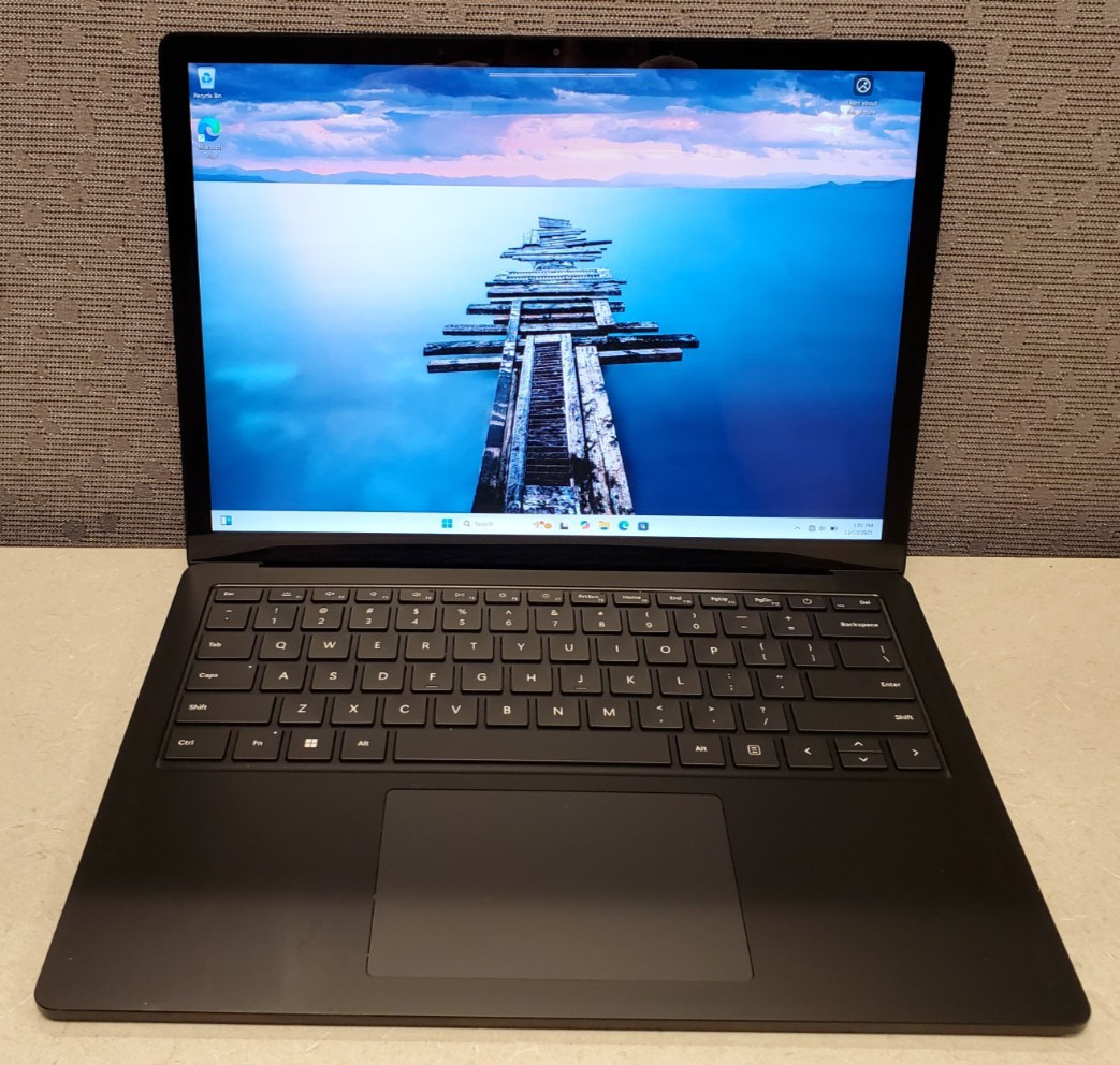 Microsoft Surface Laptop 5 w/power adapter