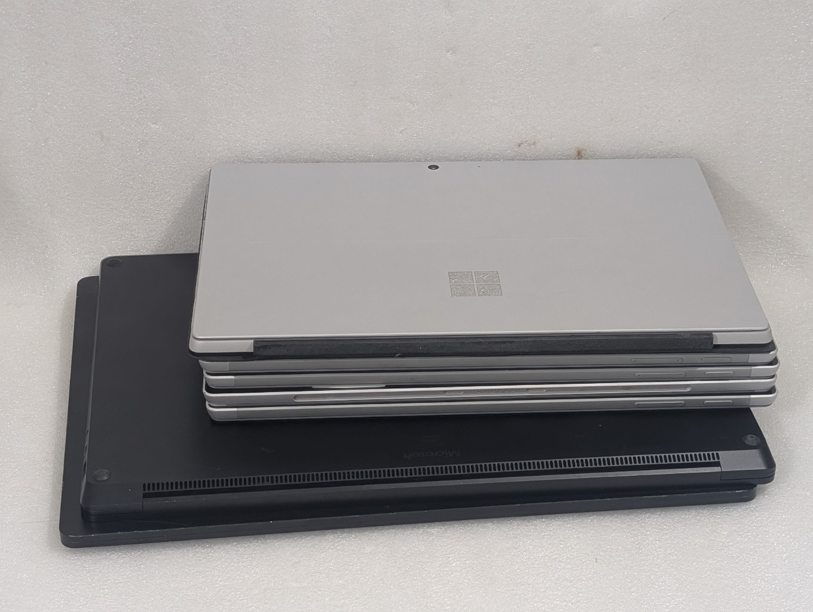 Lot 32x Microsoft Surface Laptop 3 4 Go 1943 1958 1951 Pro 7 1960