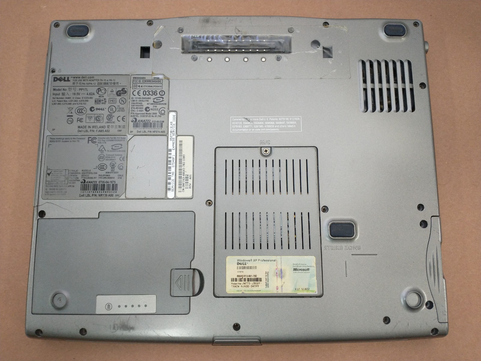 Debian12 Dell Latitude D520 – 15″ LCD/2.00GHz/4GB RAM/240GB SSD HD/SERIAL