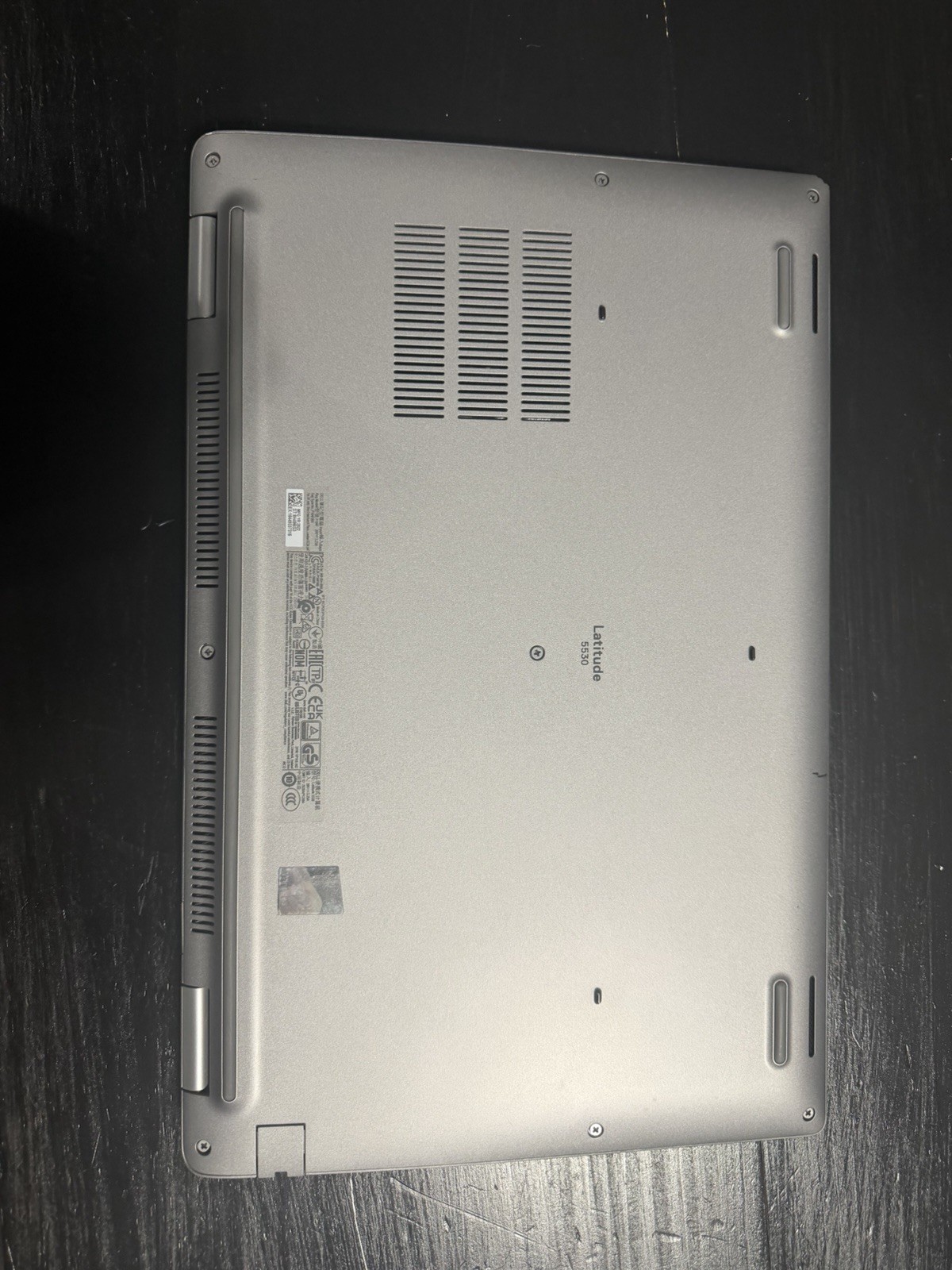 Dell Latitude 5530 i5-1245U 16GB 477GB SSD 15.6″ W11P Silver