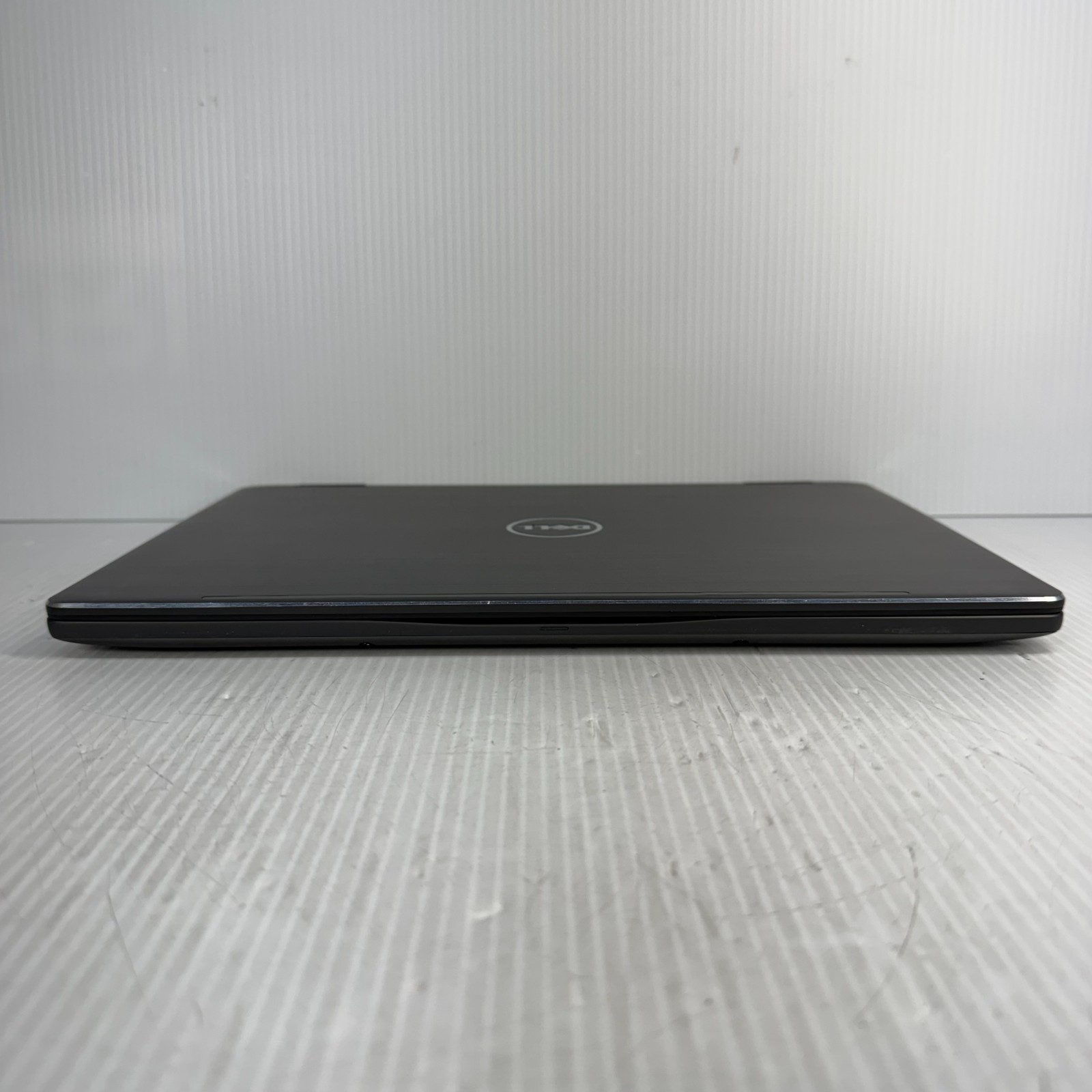 Dell Latitude 3379 i3-6100U 13.3″ Touchscreen Windows 11 Pro Laptop 250GB 16GB