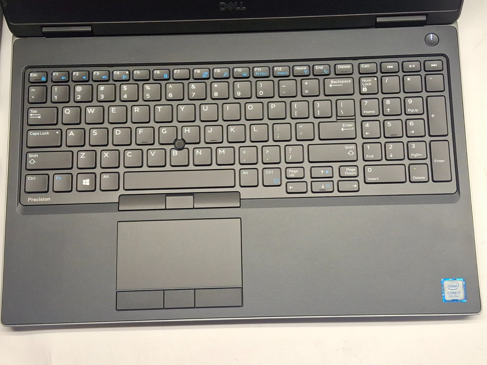 Dell Precision 7530 i7 8850H @ 2.60 GHz 256GB SSD 32 GB 15.6″ FHD Win 11 Pro