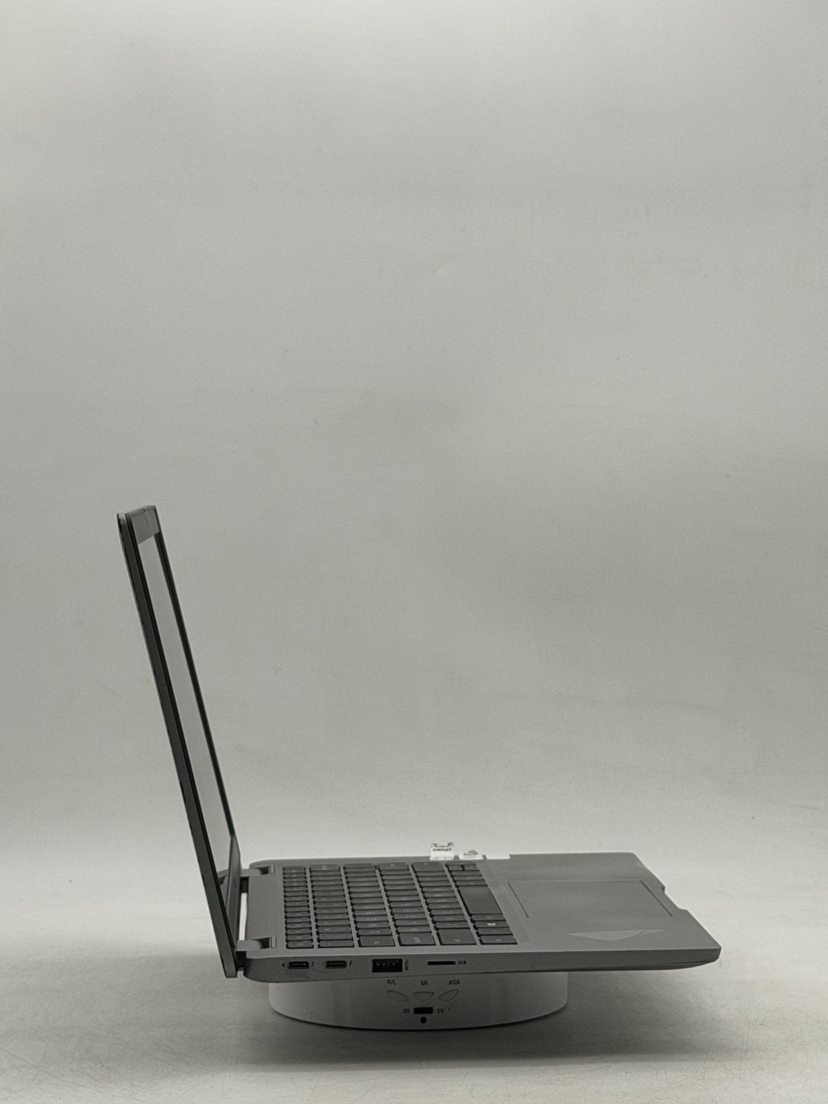 Dell Latitude (5320) |13.3″| i5-1145G7 16GB 256GB NO OS Read