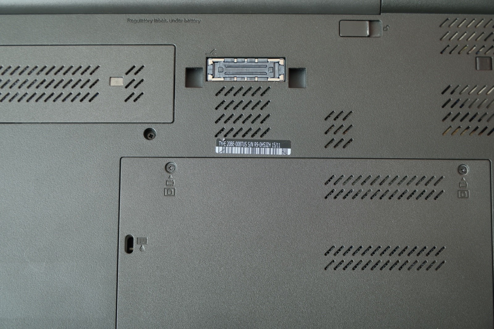 Lenovo ThinkPad T540p 15.6″ HD i5-4210M 4GB RAM No HDD No OS