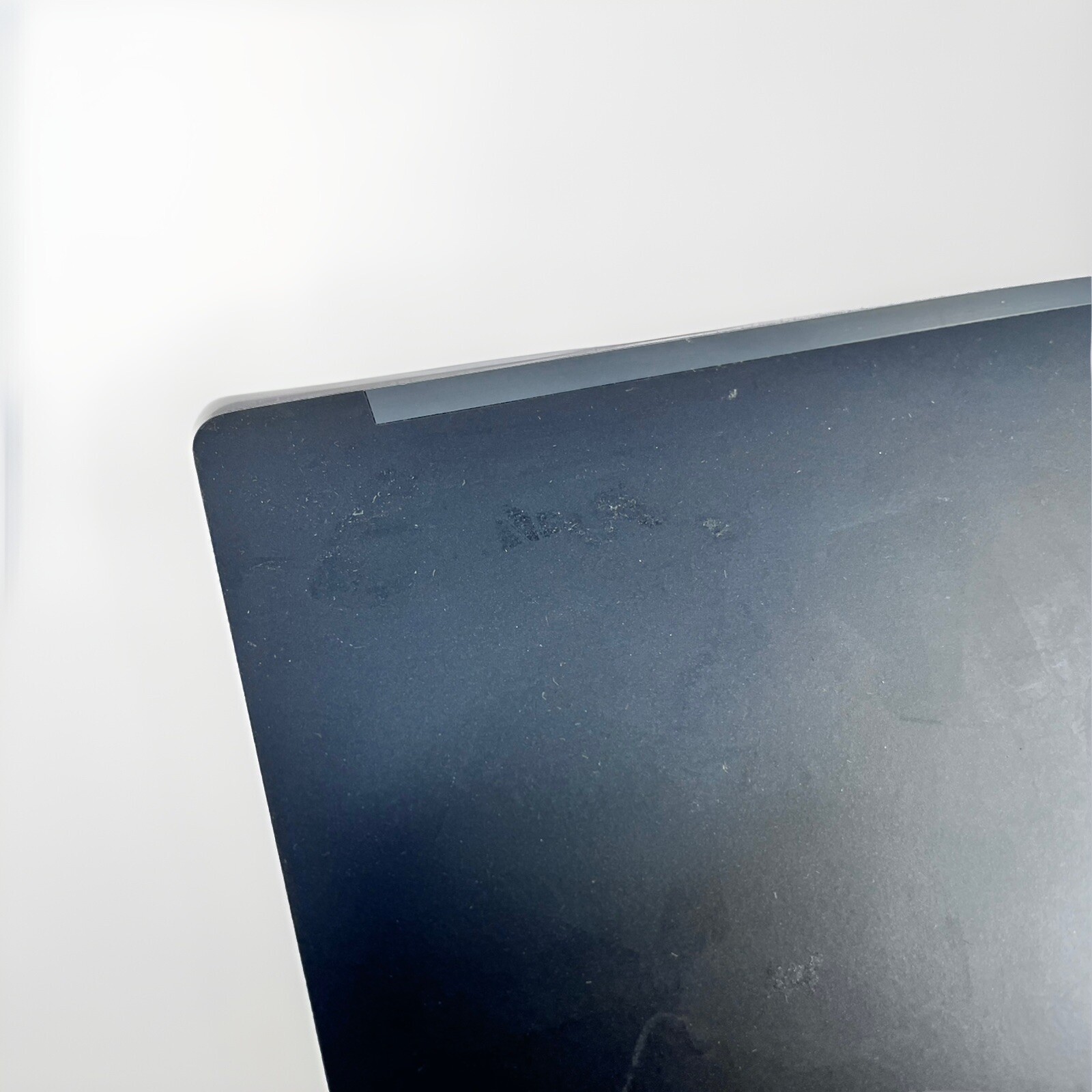 Dell Latitude 7490 14″ FHD i7 8650U @ 1.9Ghz 8GB 256GB *Grade C*