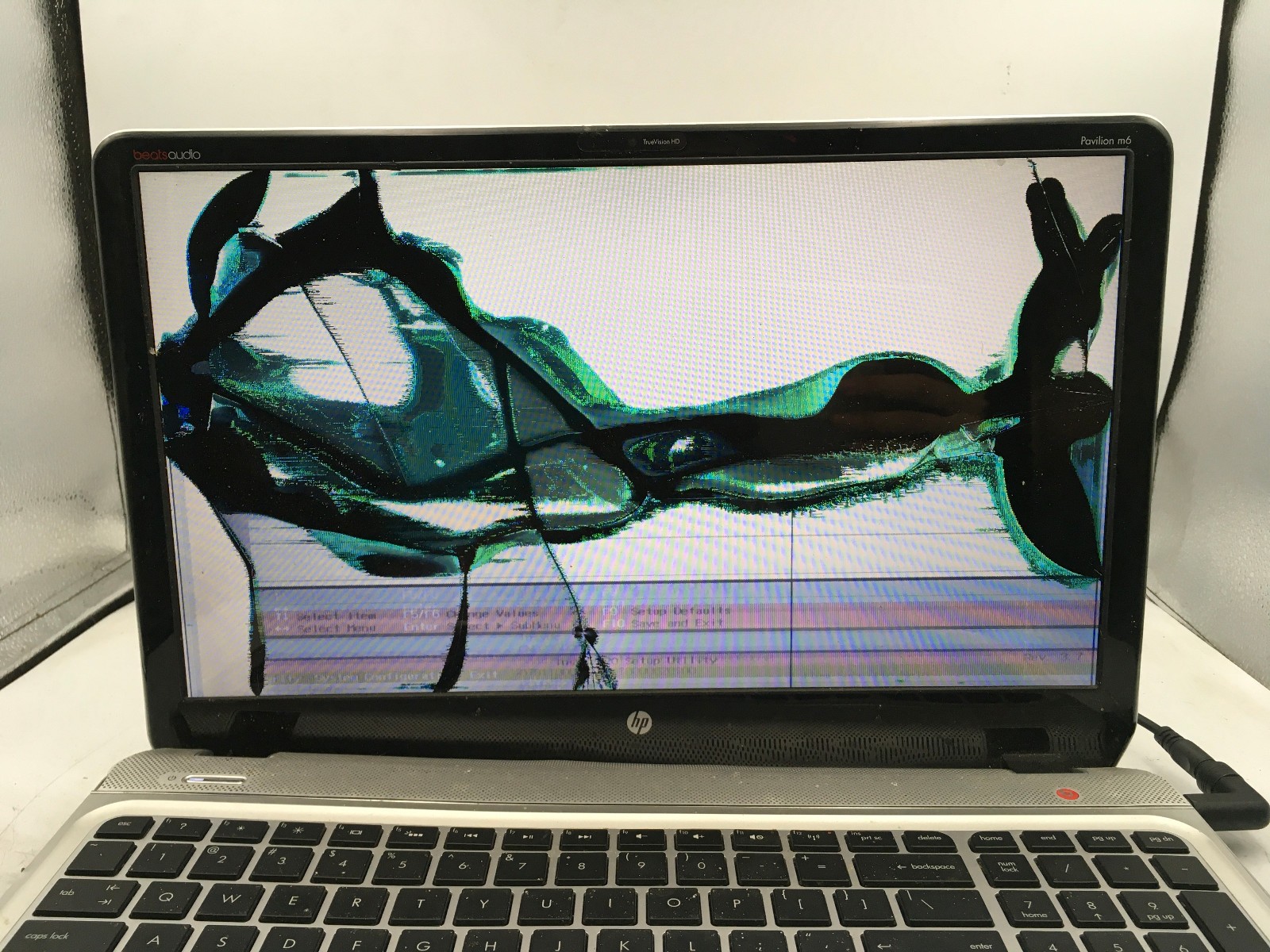 HP PAVILION M6 1045DX – FOR PARTS/BAD LCD – INTEL I5-3210M – 8GB RAM – READ – BB