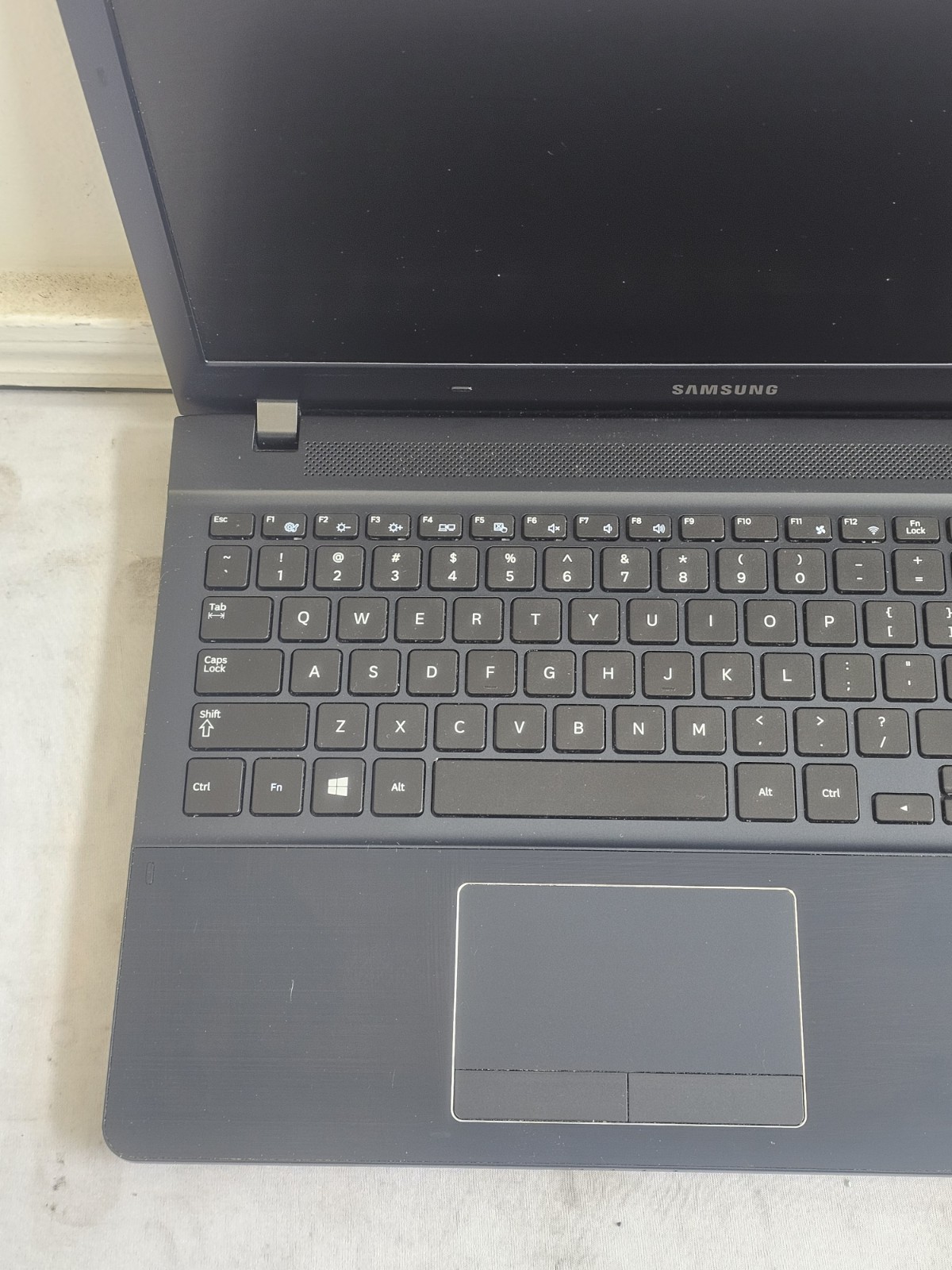 Samsung NP470R5E Laptop – i5-3230m – 6GB RAM – BAD BATT – Parts/Repair – READ