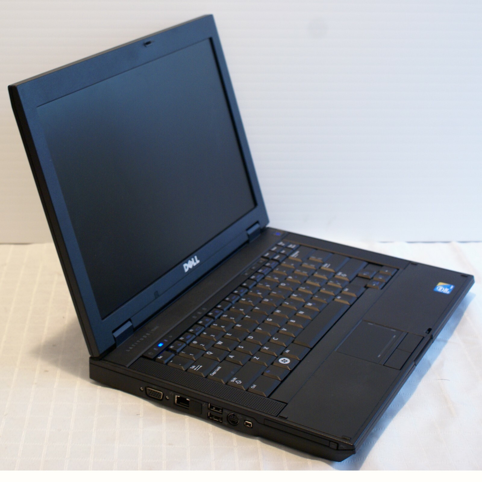 Dell Latitude E5400 Intel C2D P-8400 2.26Ghz 4GB 250GB Windows 10 Pro Ac Adapter
