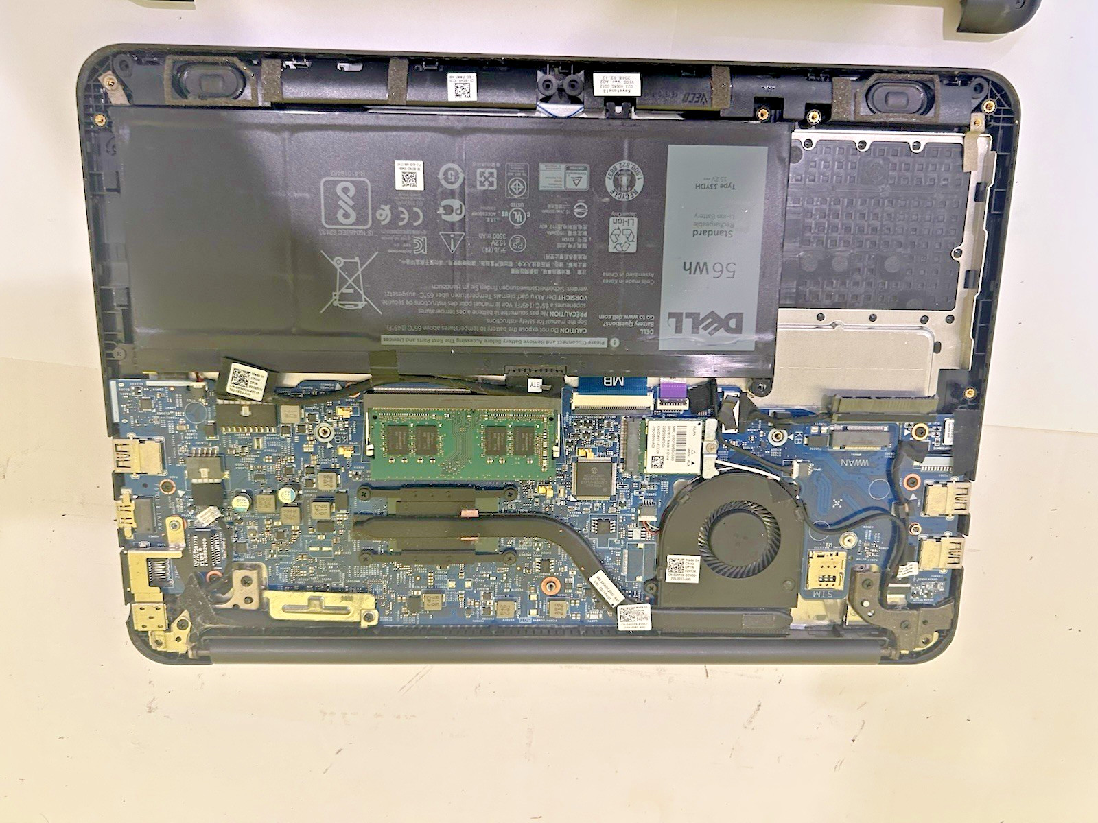 Dell Latitude 3380 Laptop i5-7200U 8GB R Boots to BIOS BIOS Unlocked F PART REPA