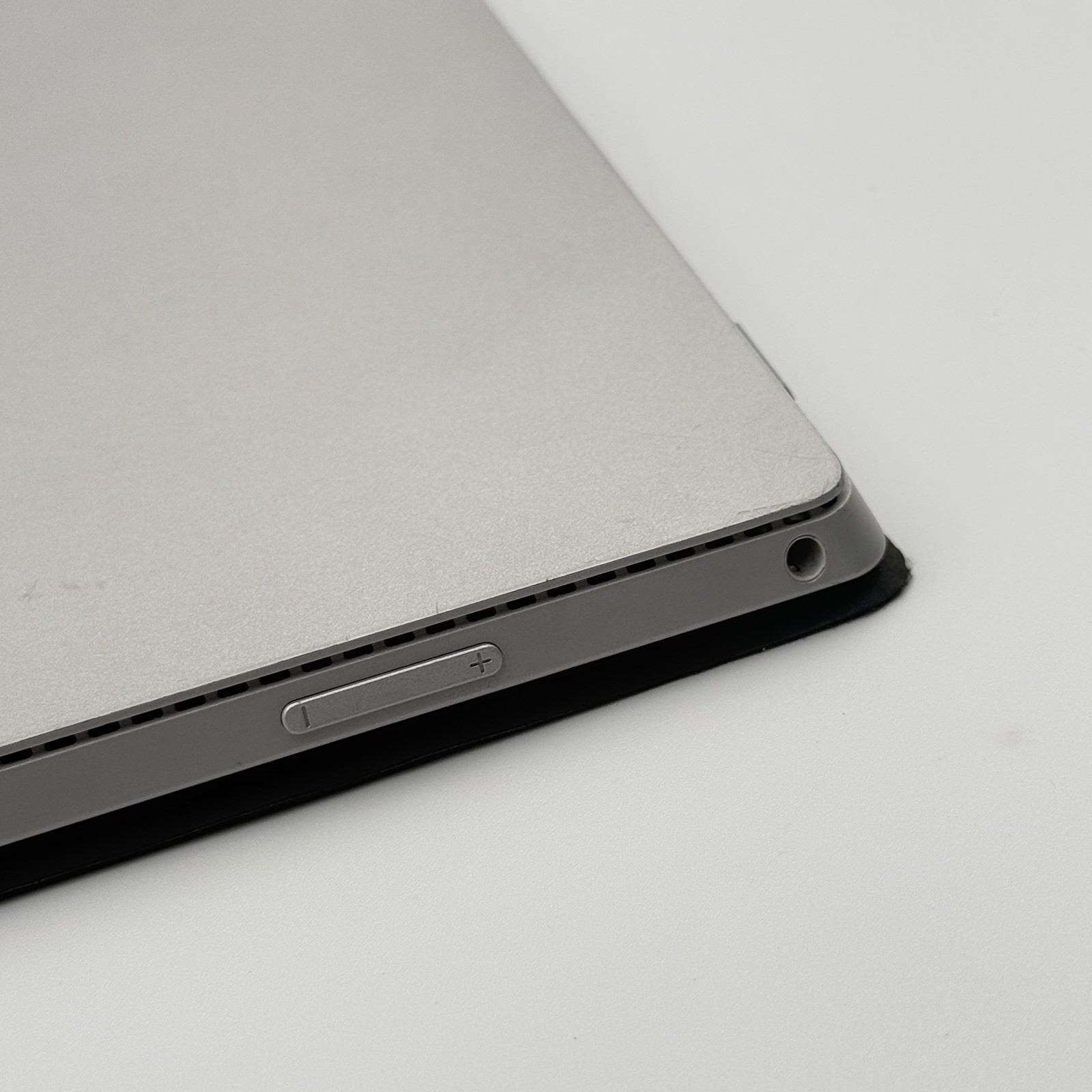 Microsoft Surface Pro 3, i5-4300U 1.9Ghz, 8GB RAM 256 GB SSD