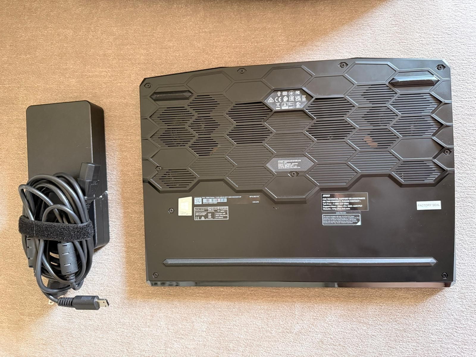 MSI GE66 Raider 15.6″QHD 240Hz i7 RTX 3070 16GB RAM 1.5TB Dual SSD Gaming Laptop
